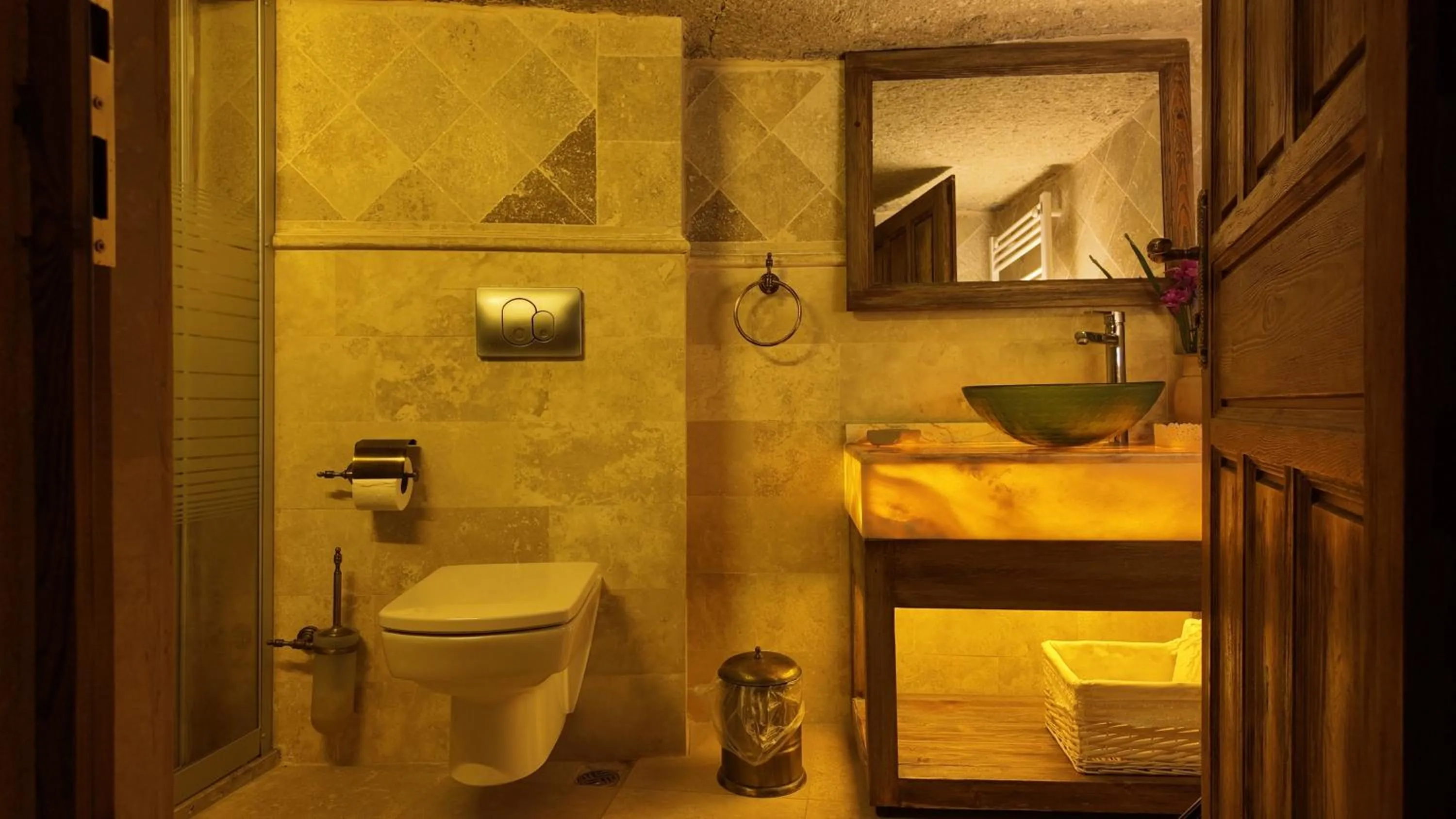 Shower in Iris Cave Cappadocia