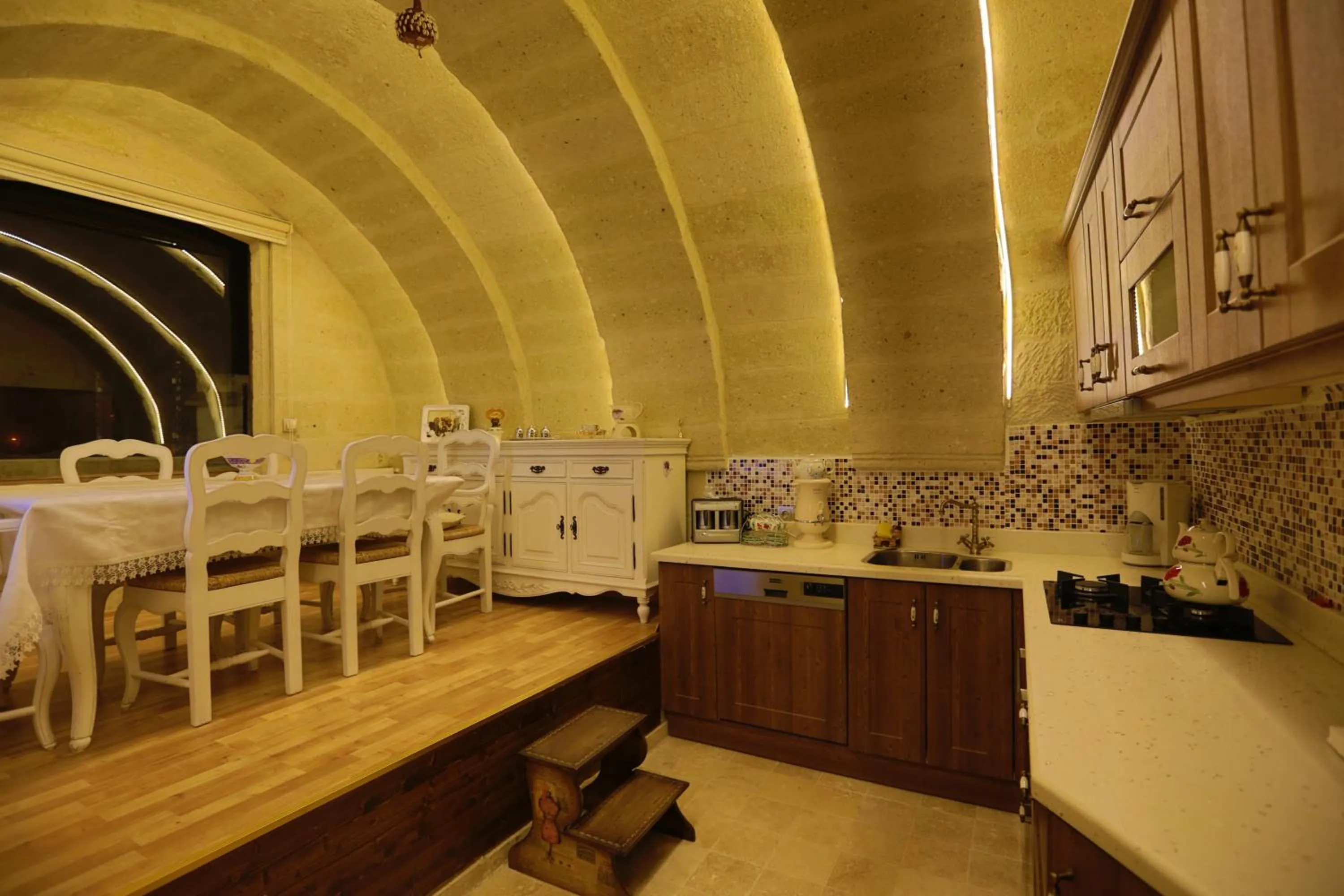 Dining area in Iris Cave Cappadocia