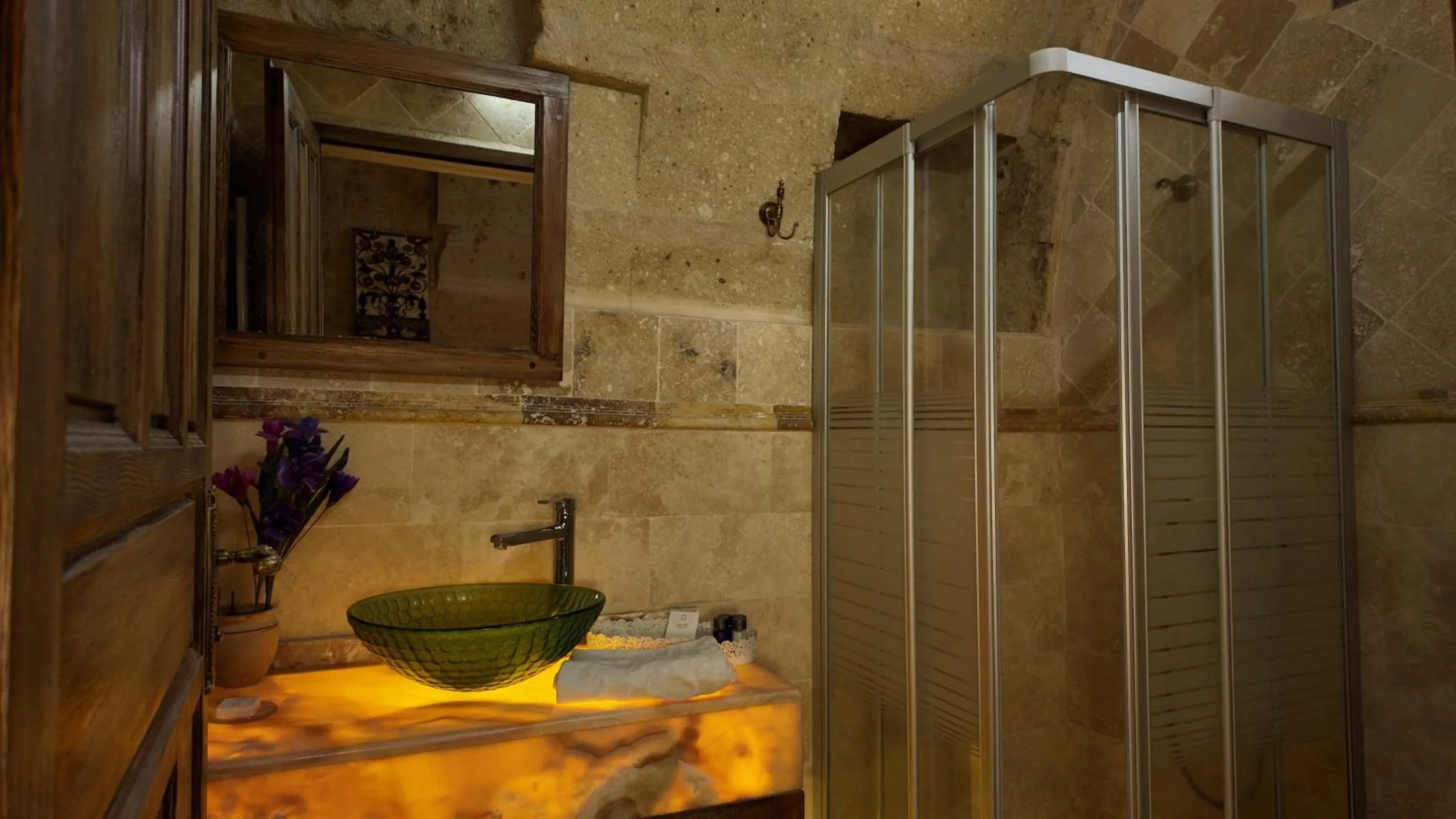 Shower in Iris Cave Cappadocia