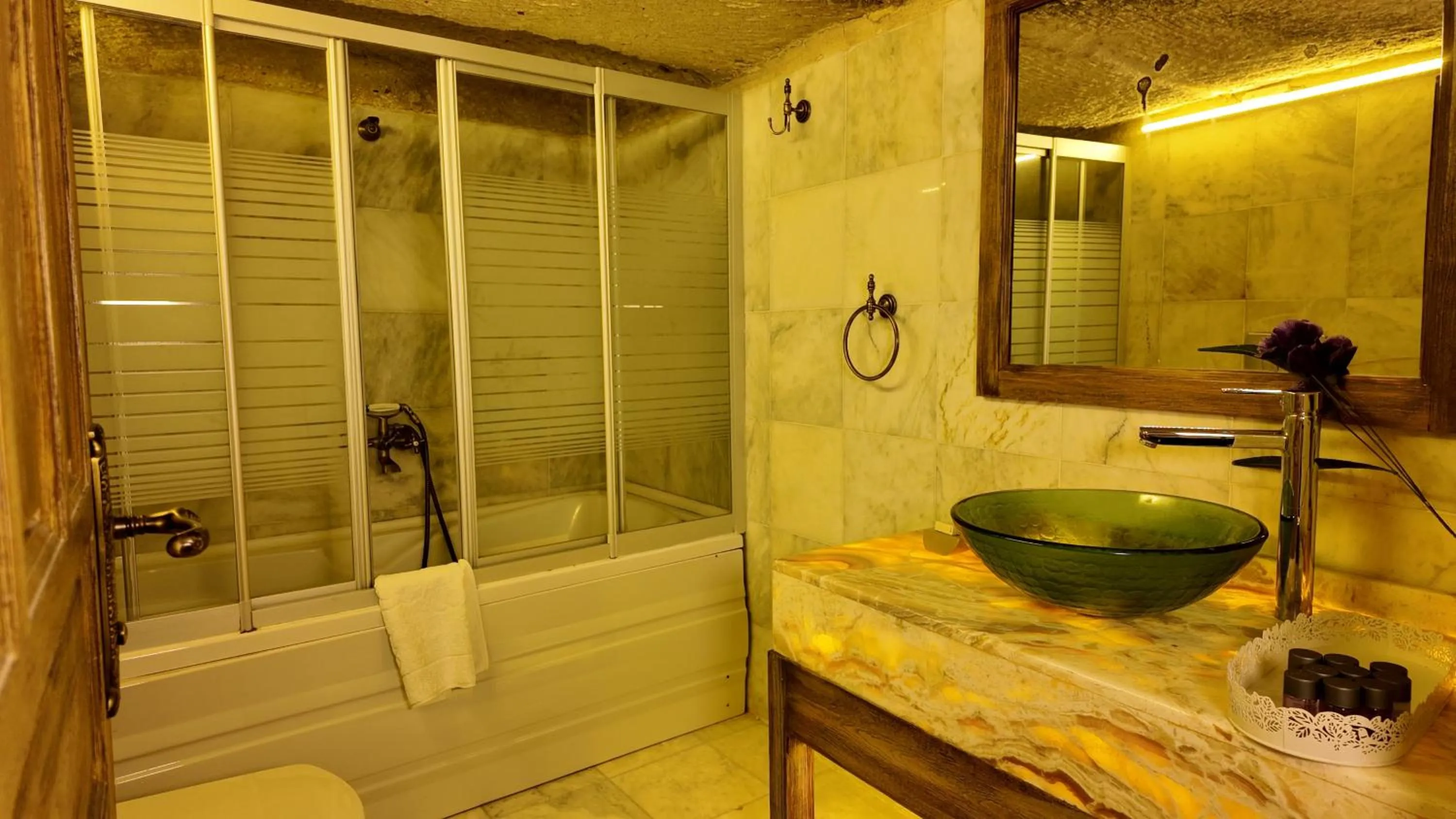 Shower in Iris Cave Cappadocia