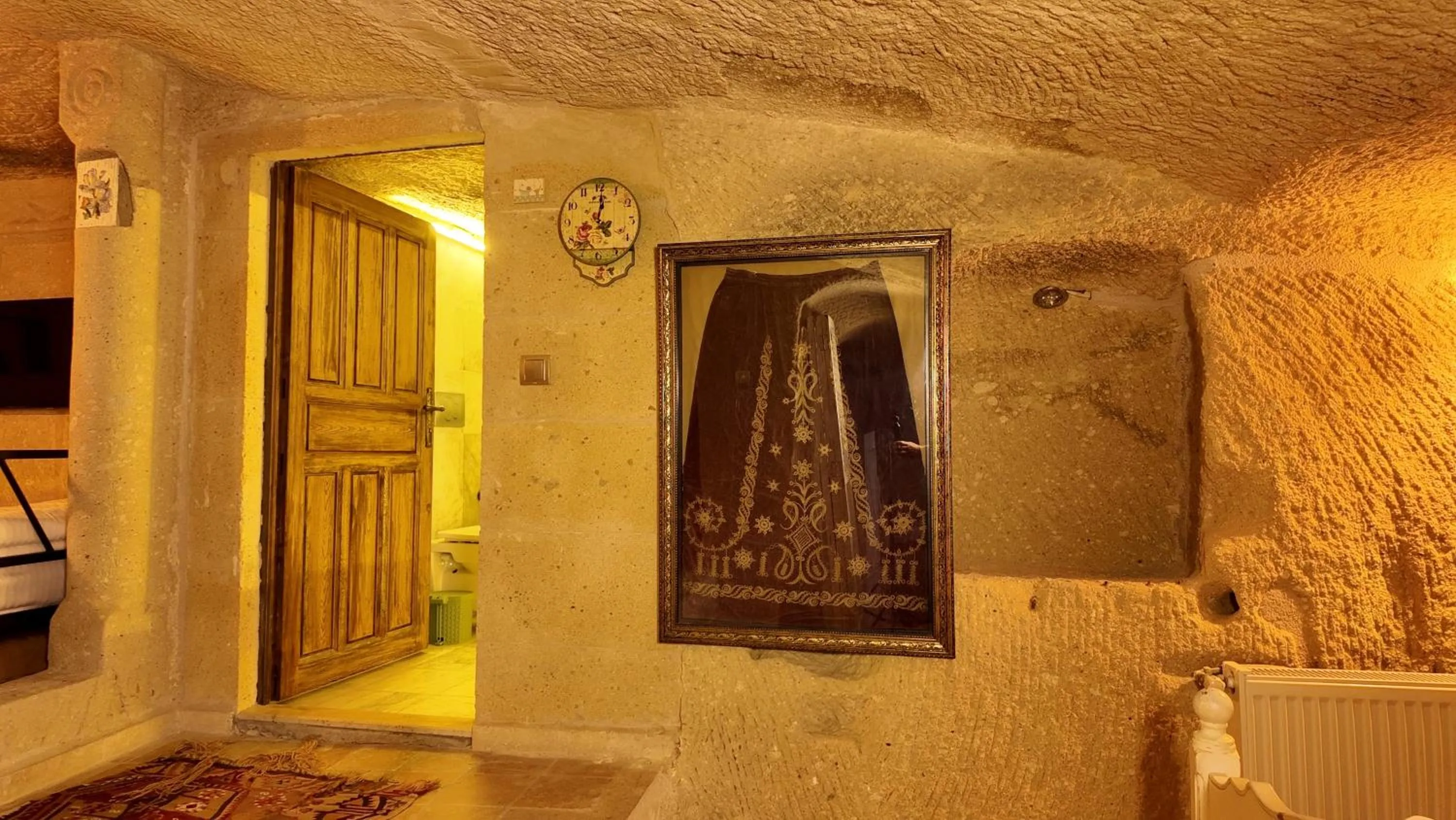 Family in Iris Cave Cappadocia