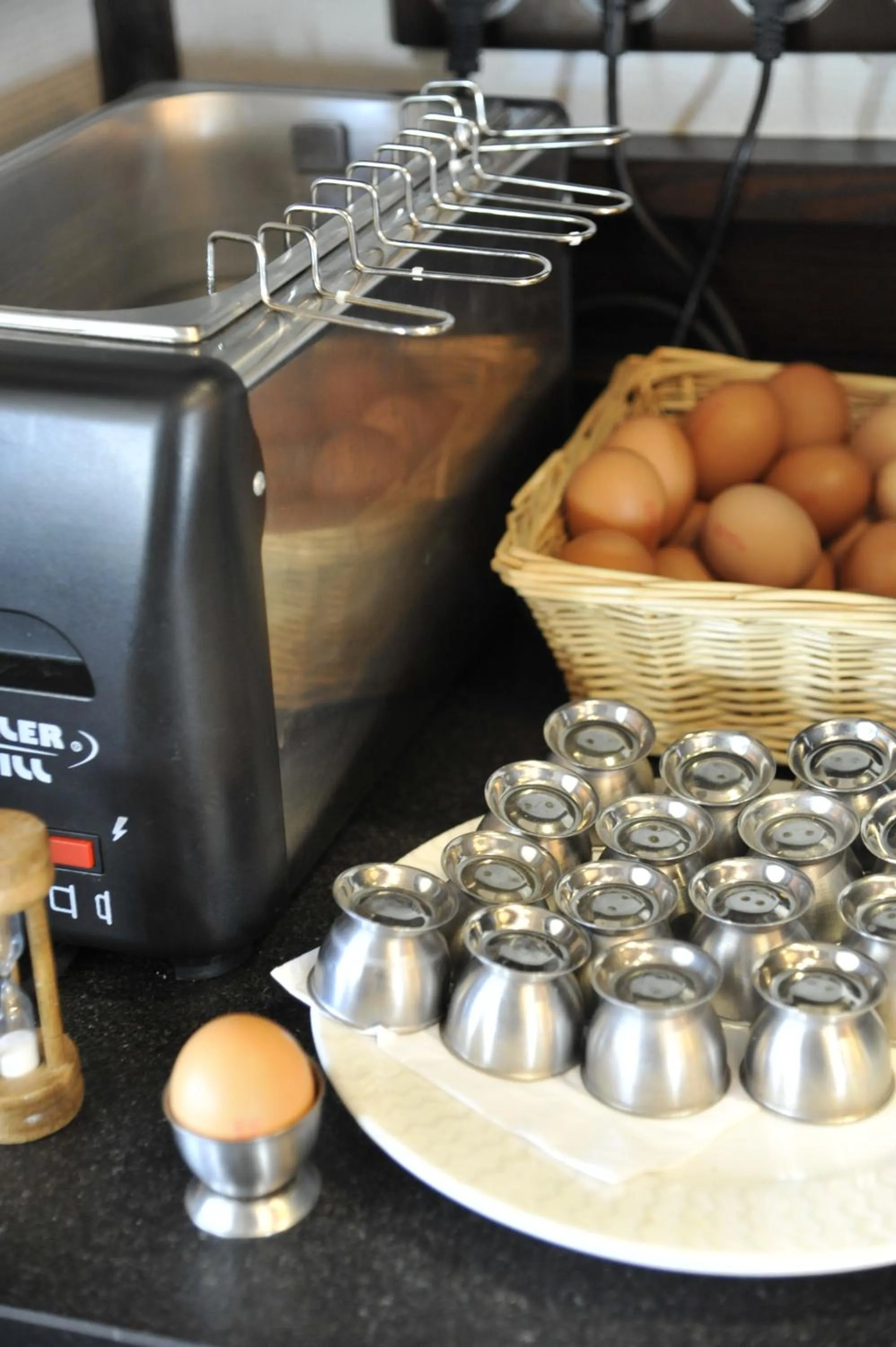 Breakfast in Logis Cottage Hotel