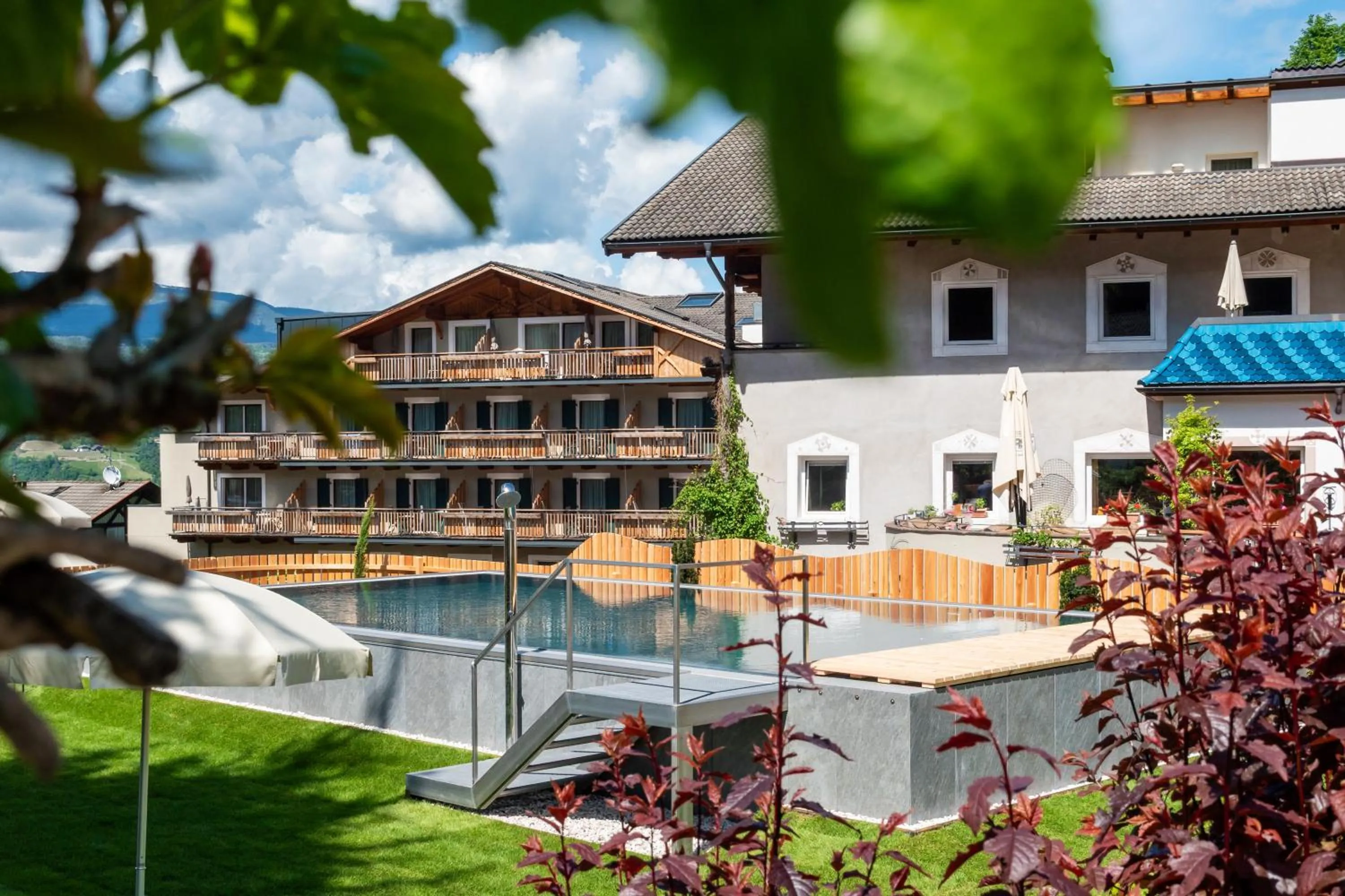 Swimming pool in Oberwirt Weisses Kreuz
