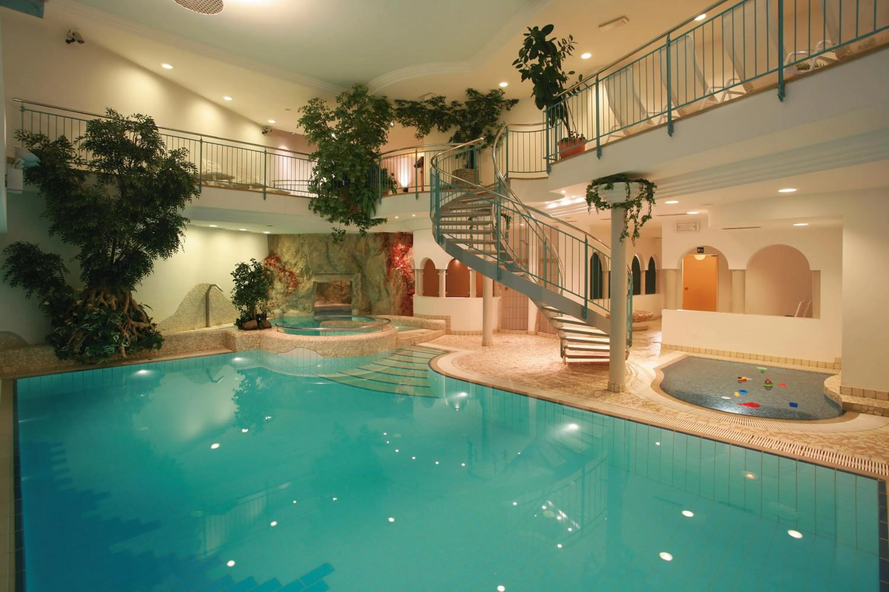 Swimming pool in Oberwirt Weisses Kreuz