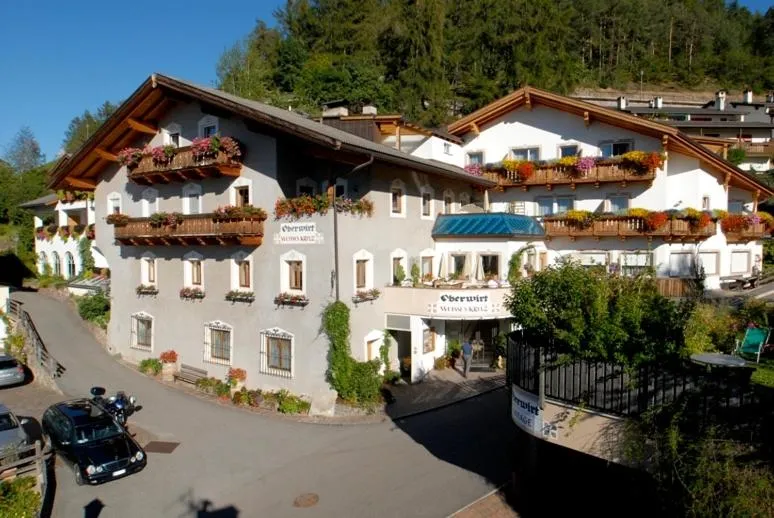 Property building in Oberwirt Weisses Kreuz