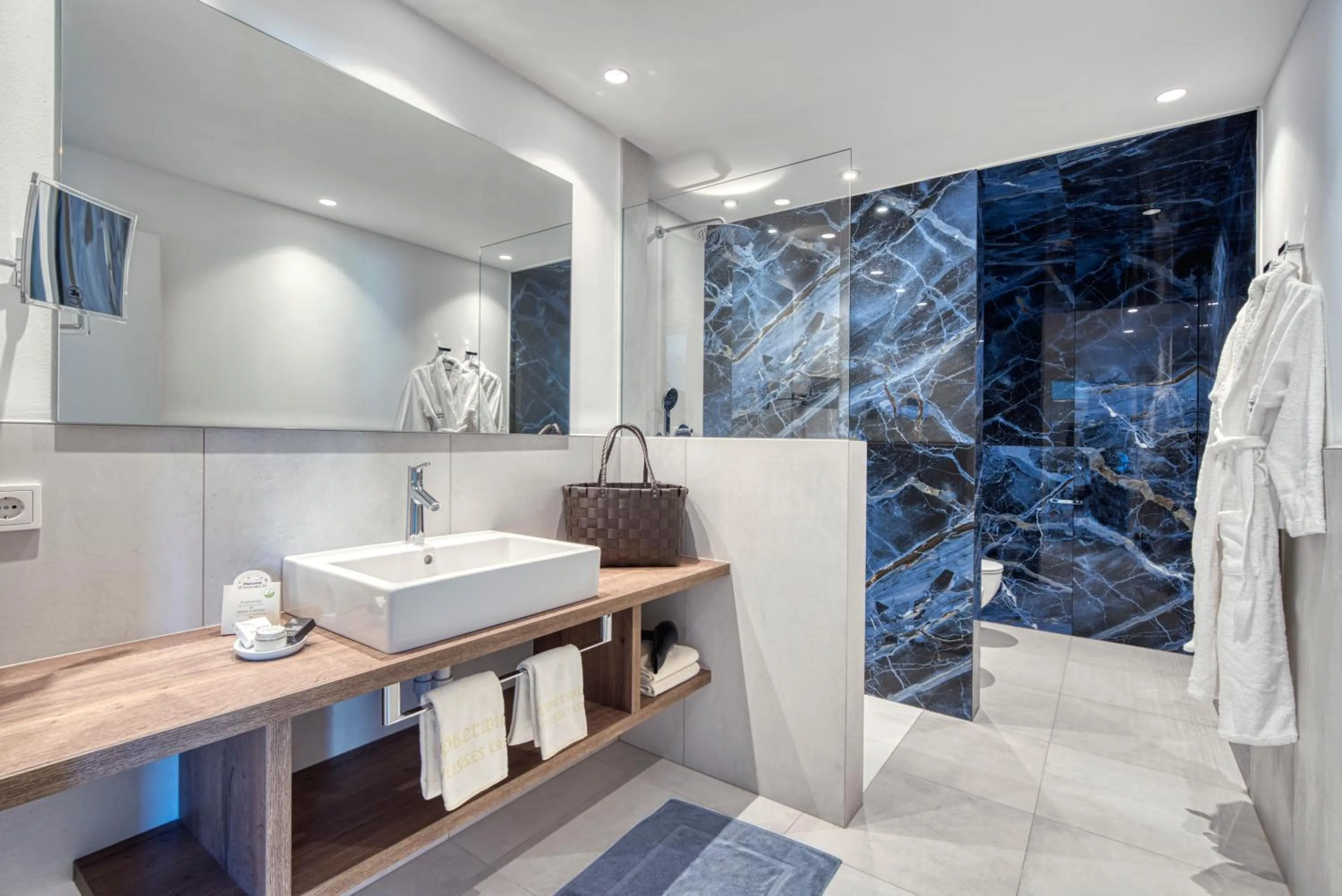 Bathroom in Oberwirt Weisses Kreuz