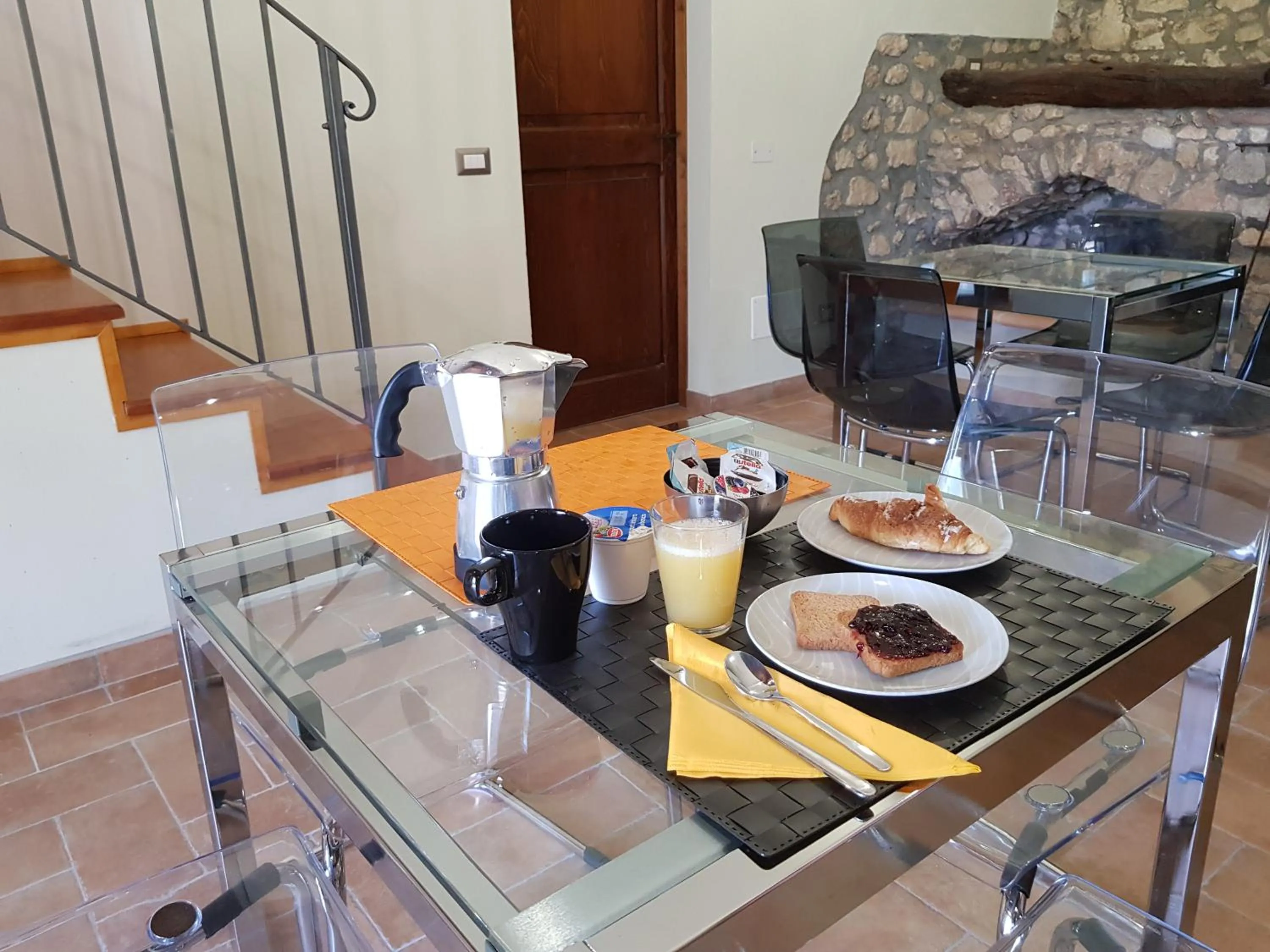 Italian breakfast in La Colombaia