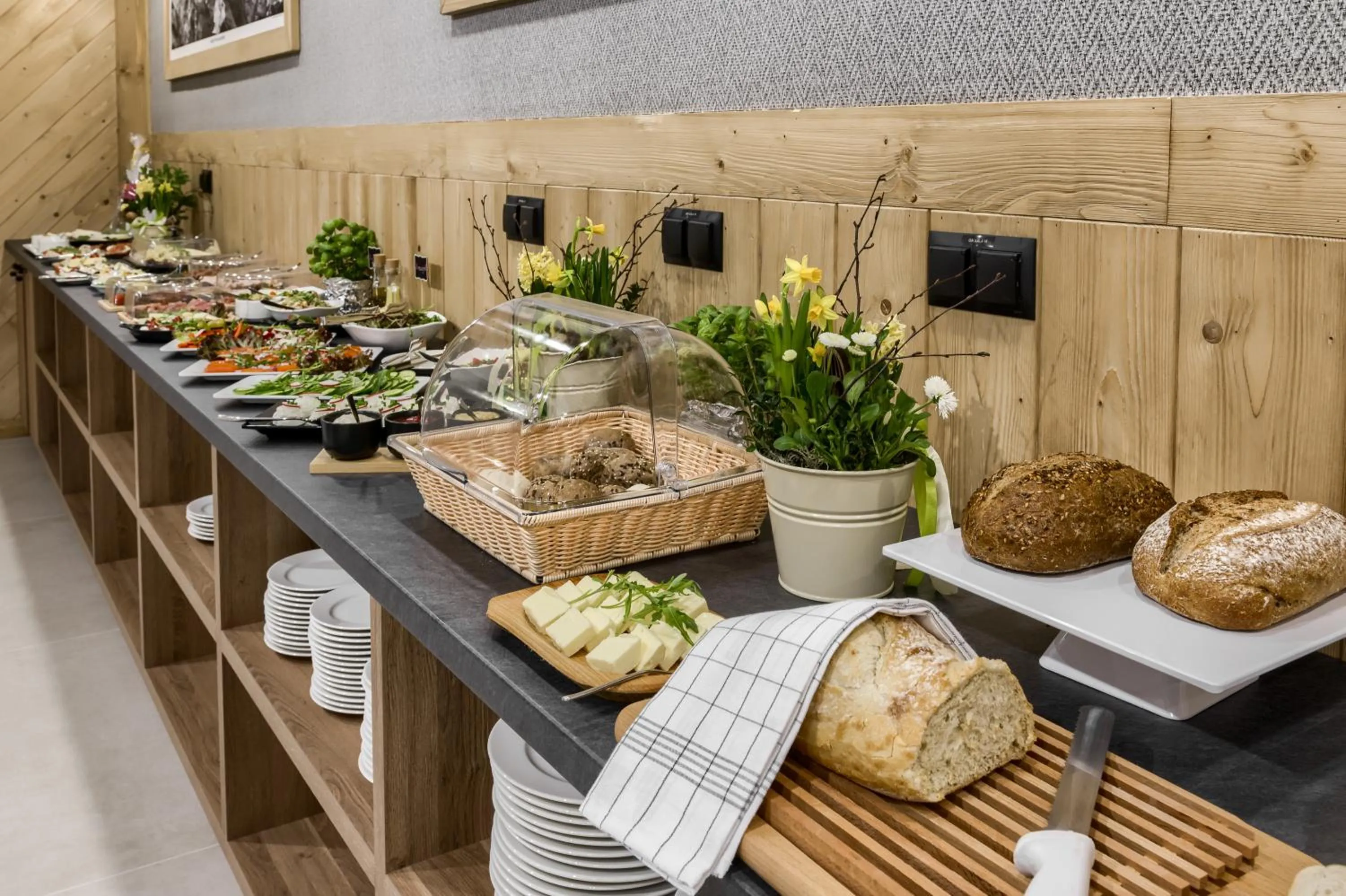 Breakfast in Royal Hill Residence