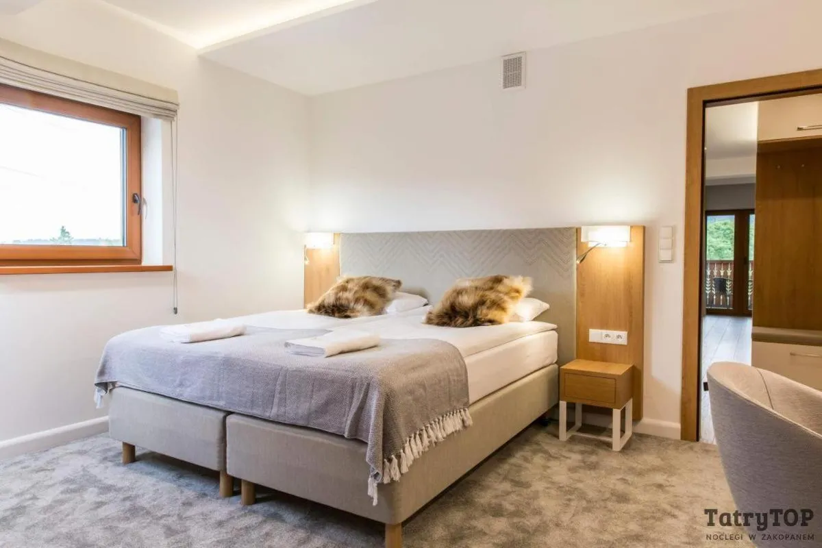 Photo of the whole room, Bed in Royal Hill Residence