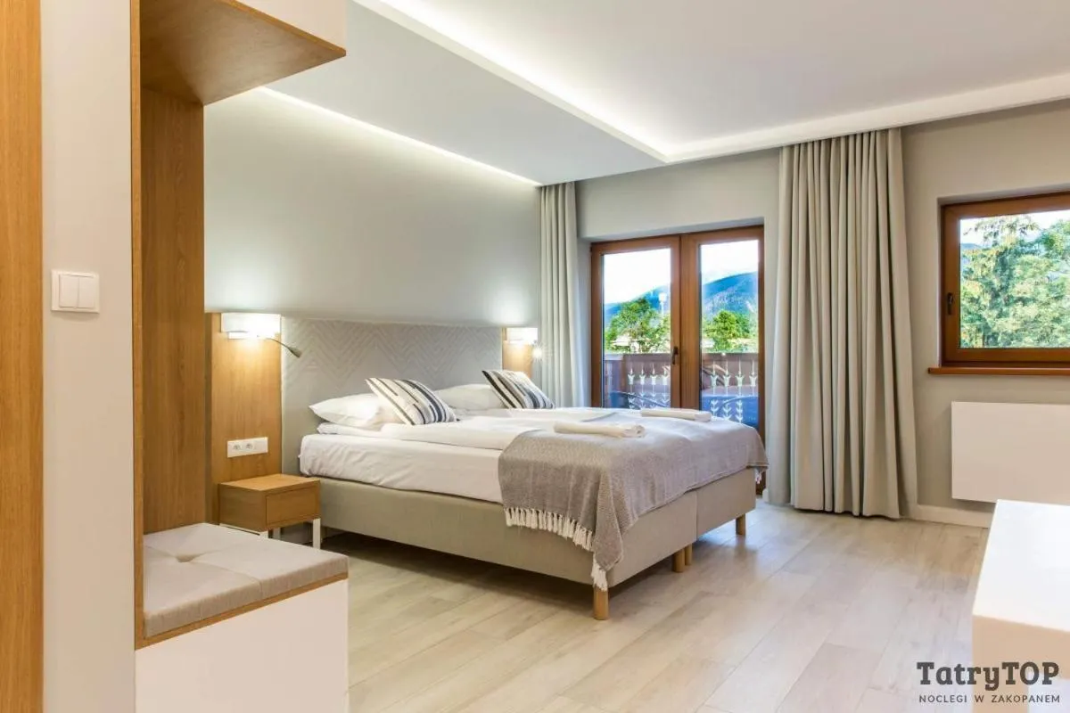 Bed in Royal Hill Residence