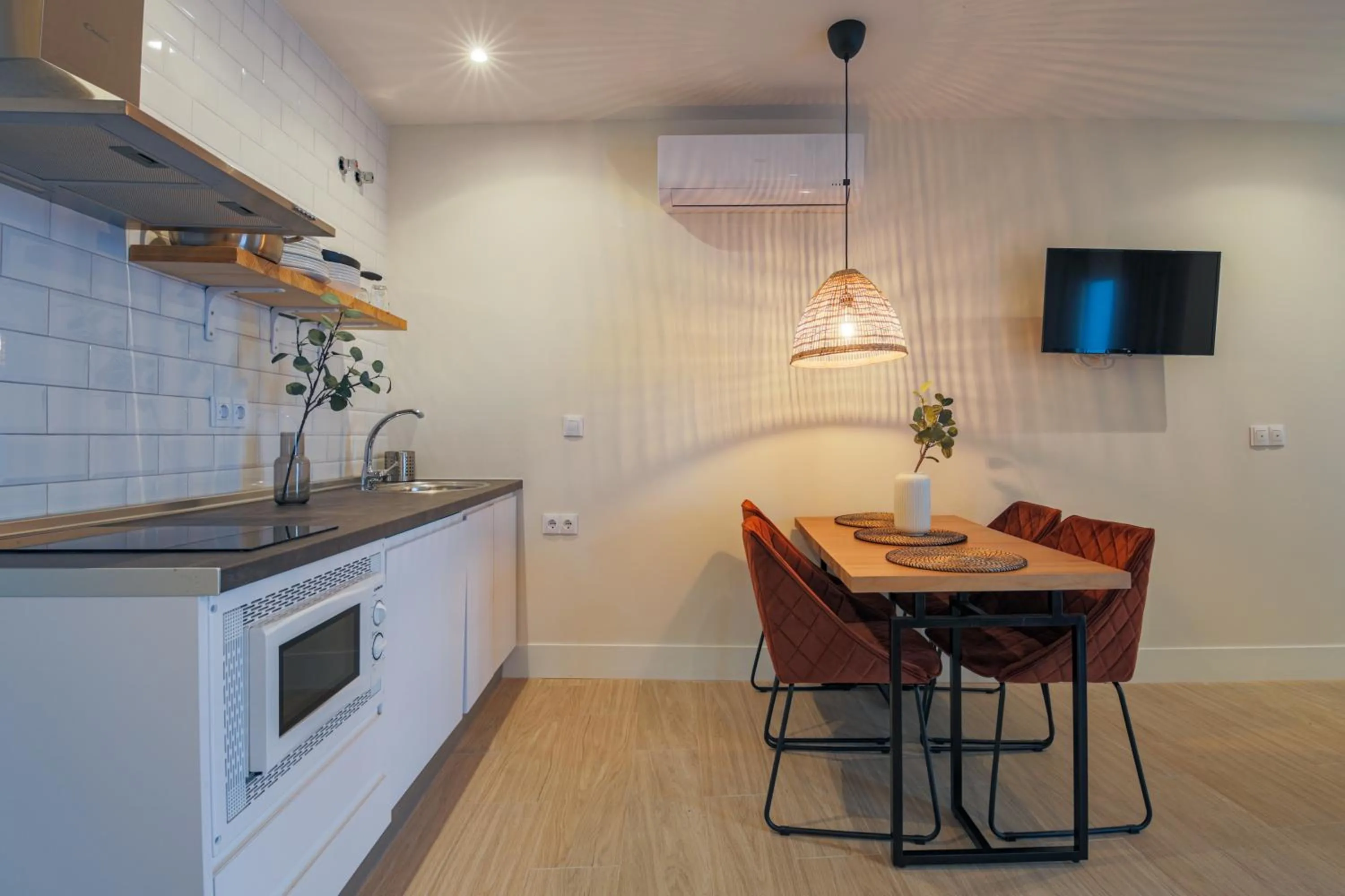 kitchen in Apartamentos Magna Sevilla