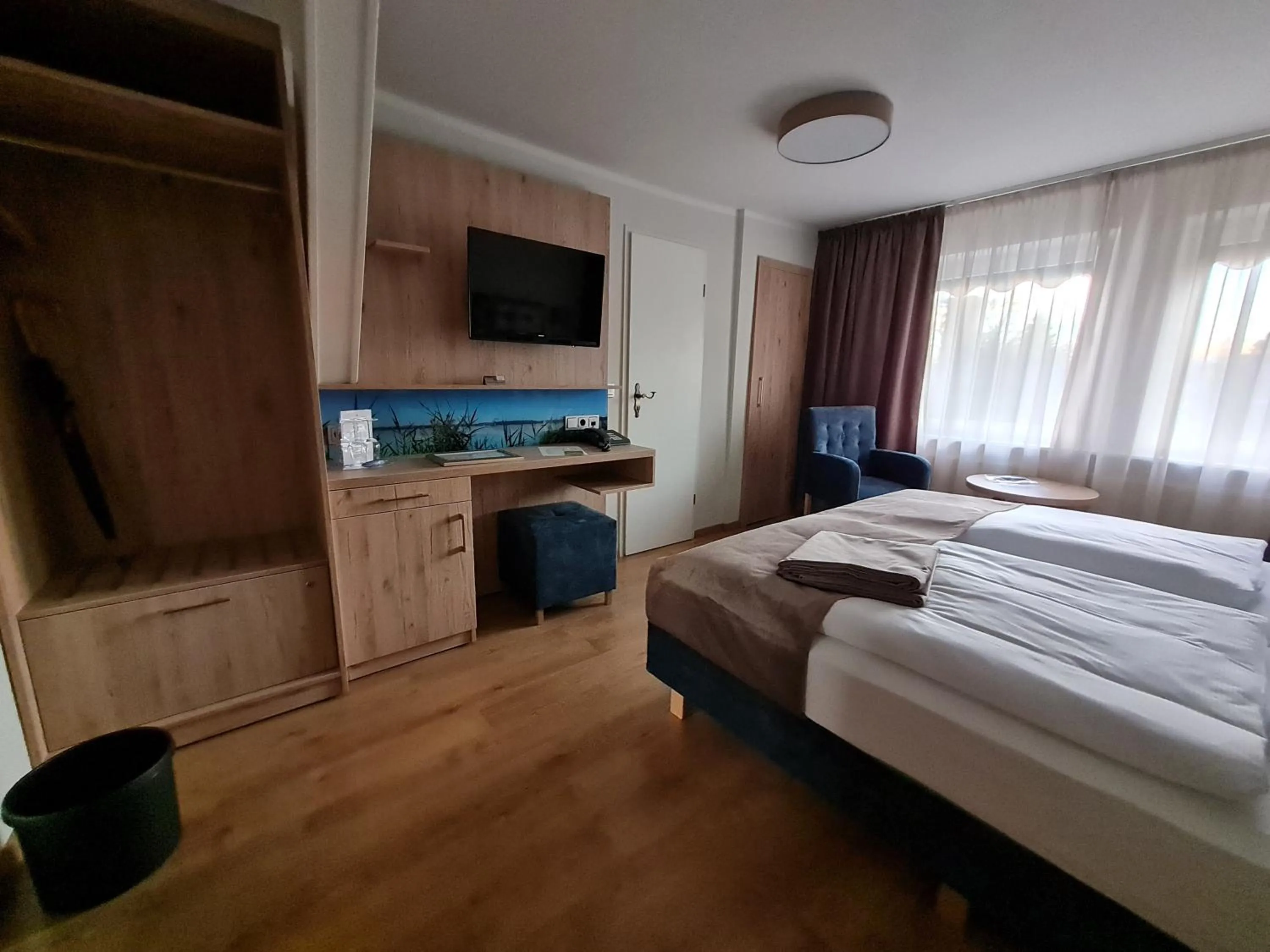 Photo of the whole room, Bed in Seehotel Fährhaus
