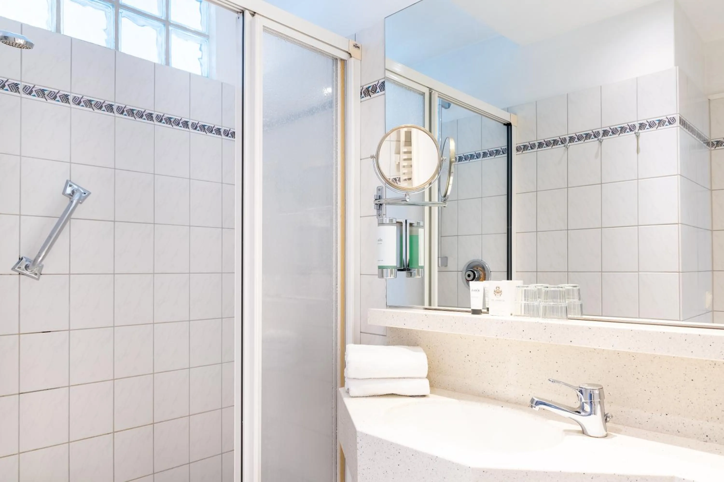 Shower in Seehotel Fährhaus