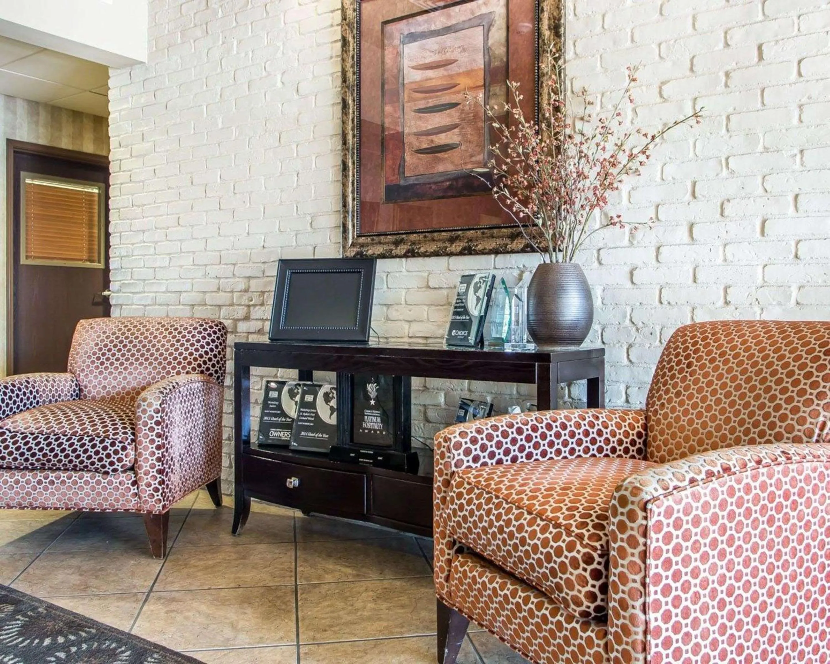 Lobby or reception in MainStay Suites St Robert - Fort Leonard Wood