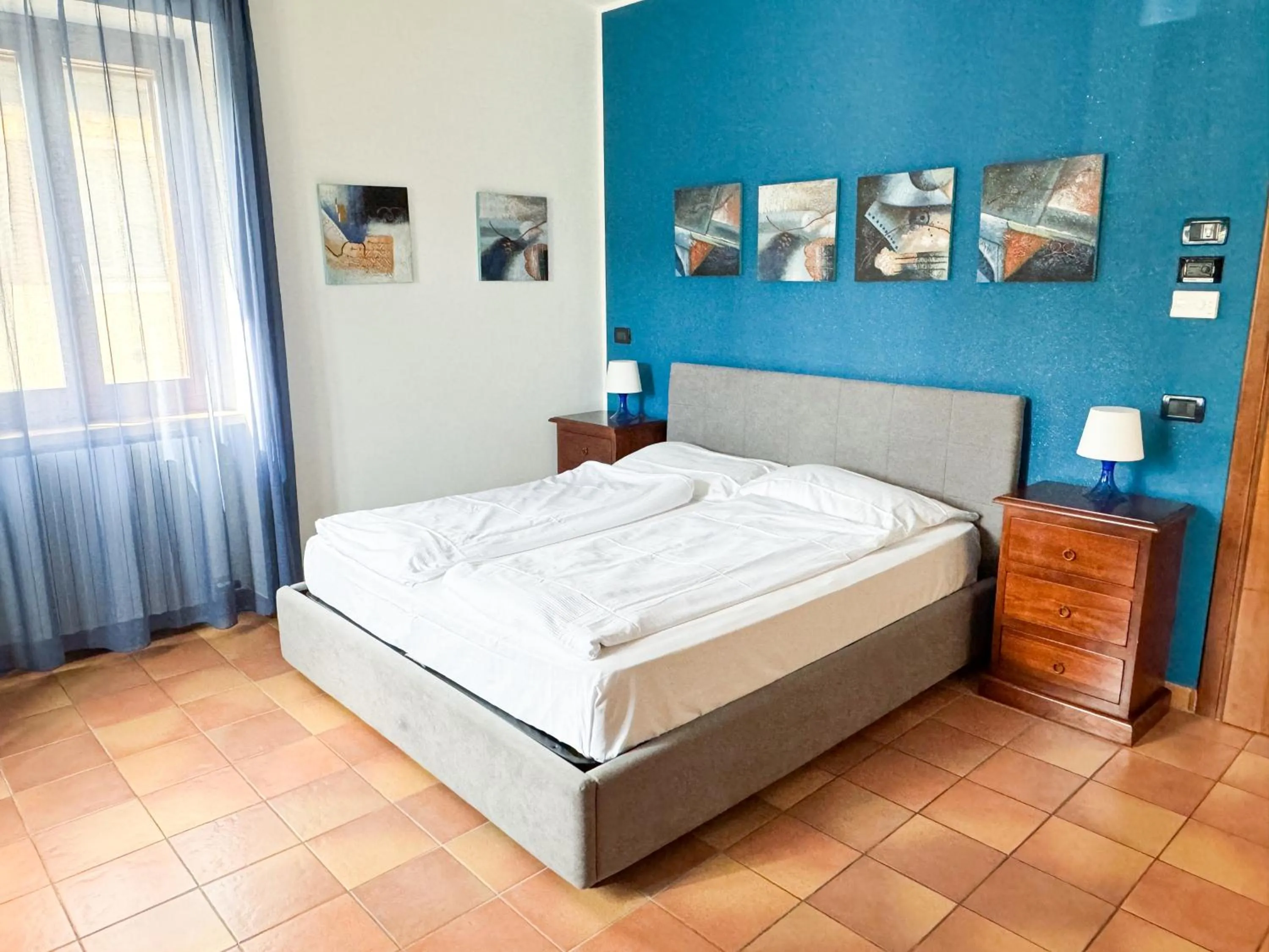 Bed in Apartments Colombara Bardolino