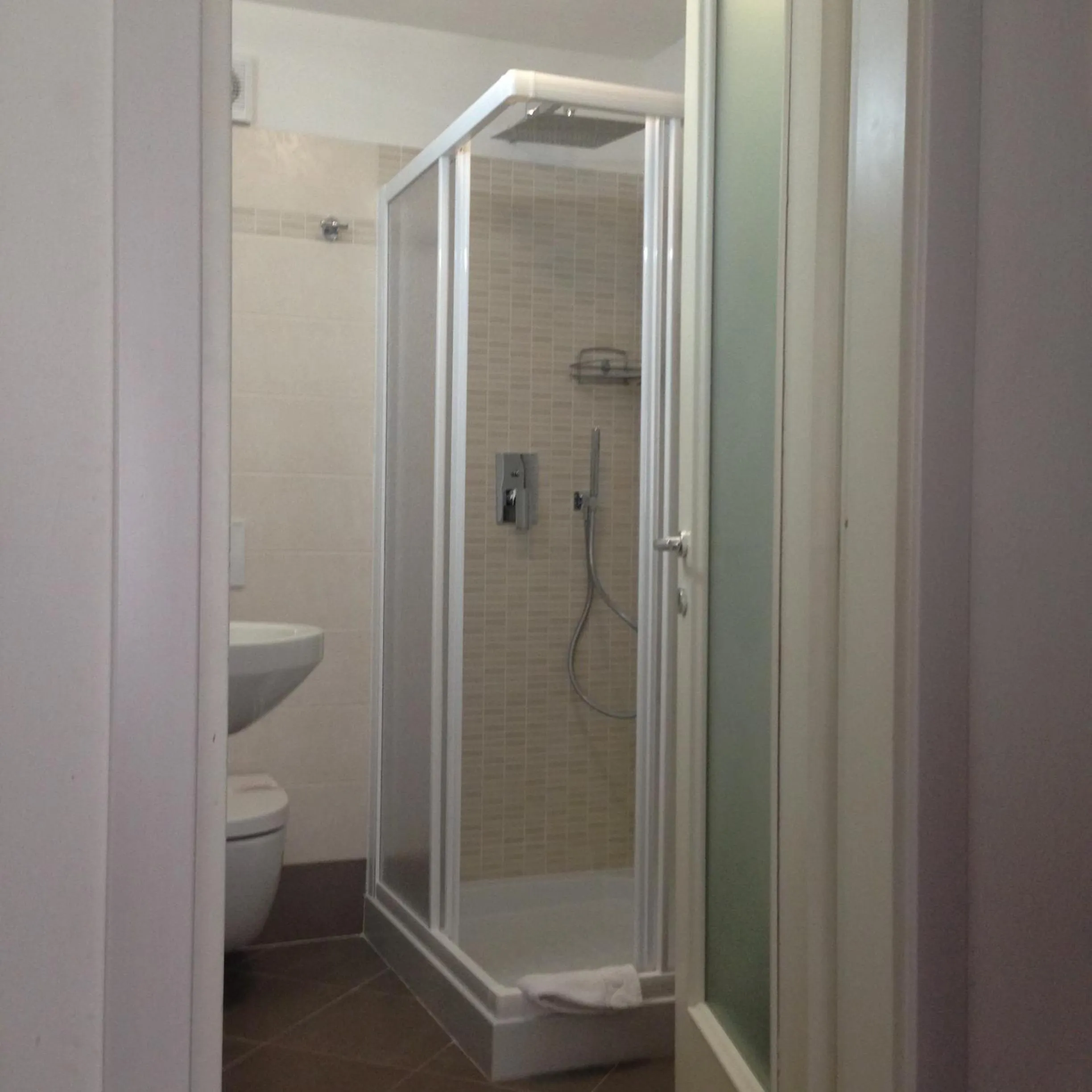 Bathroom in Apartments Colombara Bardolino