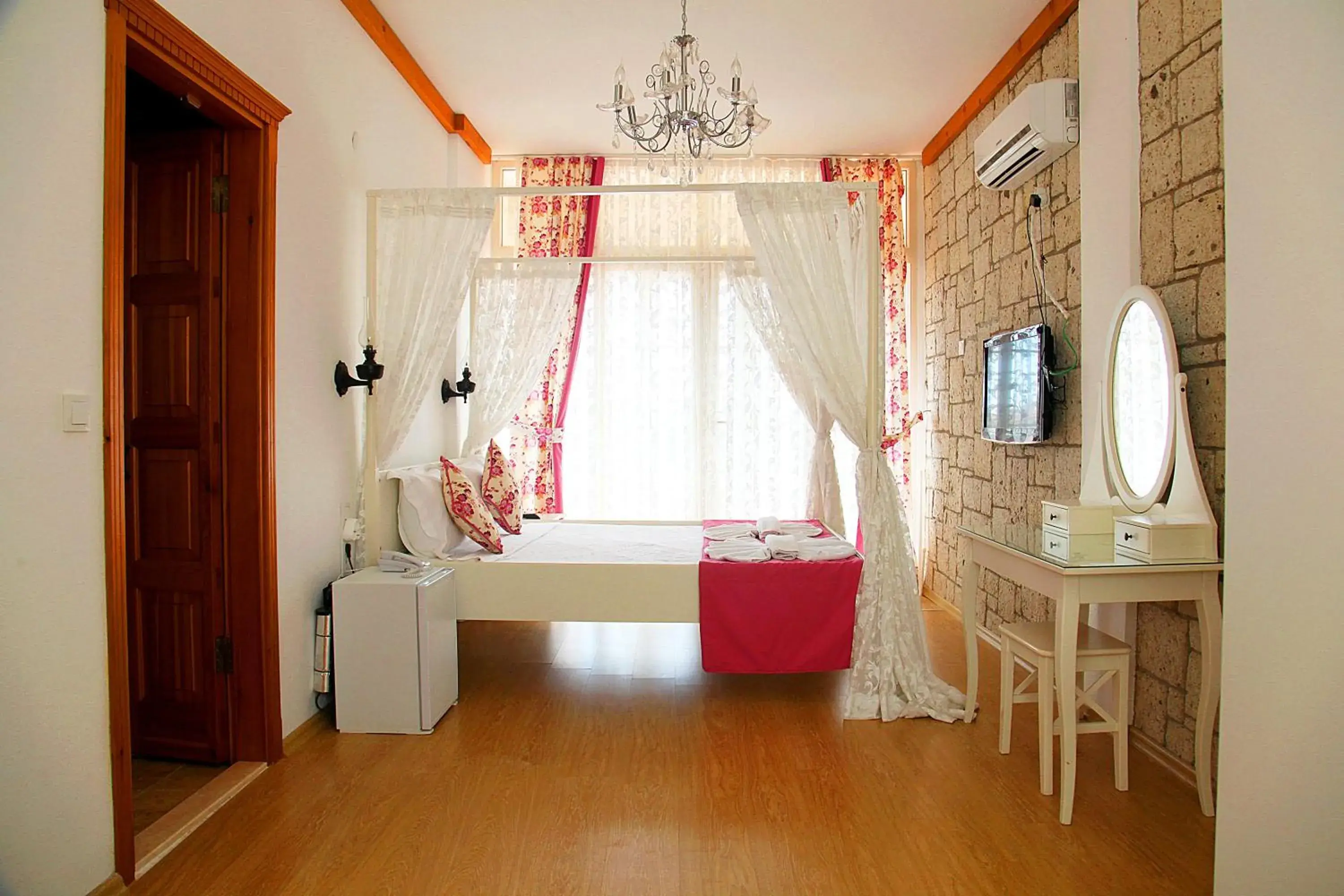 Bed in Kemerlihan Deluxe Hotel Bed in Kemerlihan Deluxe Hotel