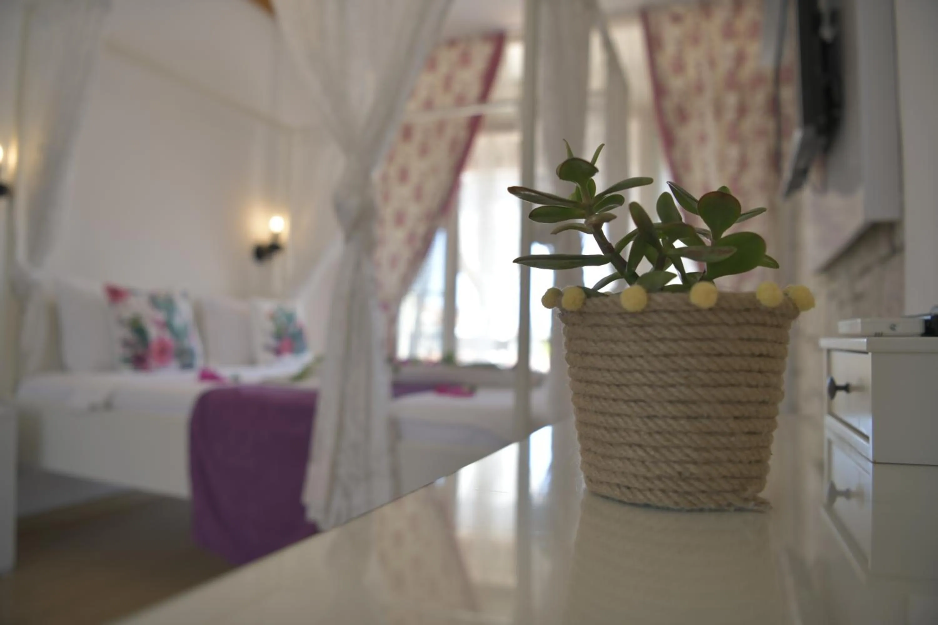 Bedroom, Bed in Kemerlihan Deluxe Hotel