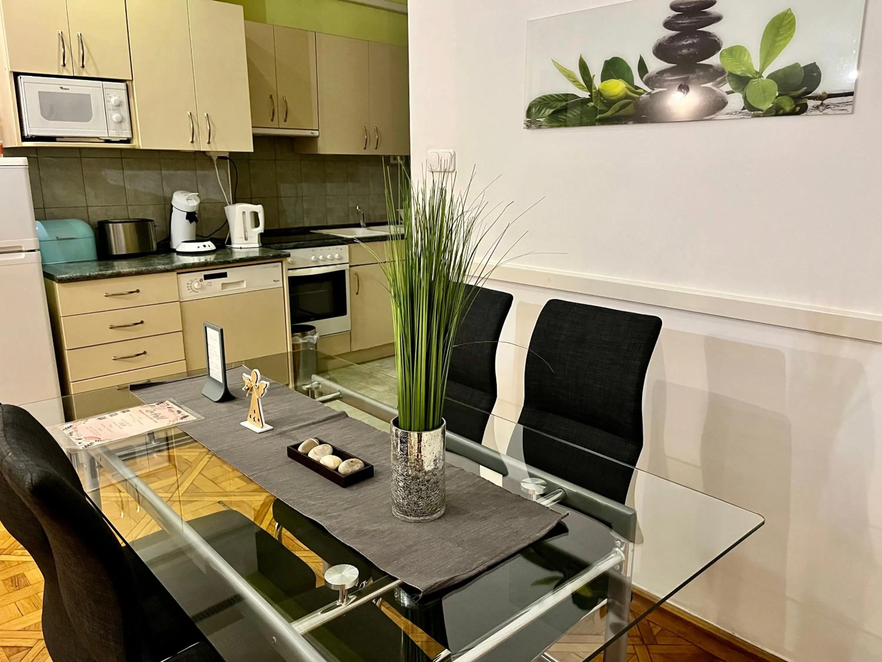 Kitchen or kitchenette in Zen Hostel by Central Market