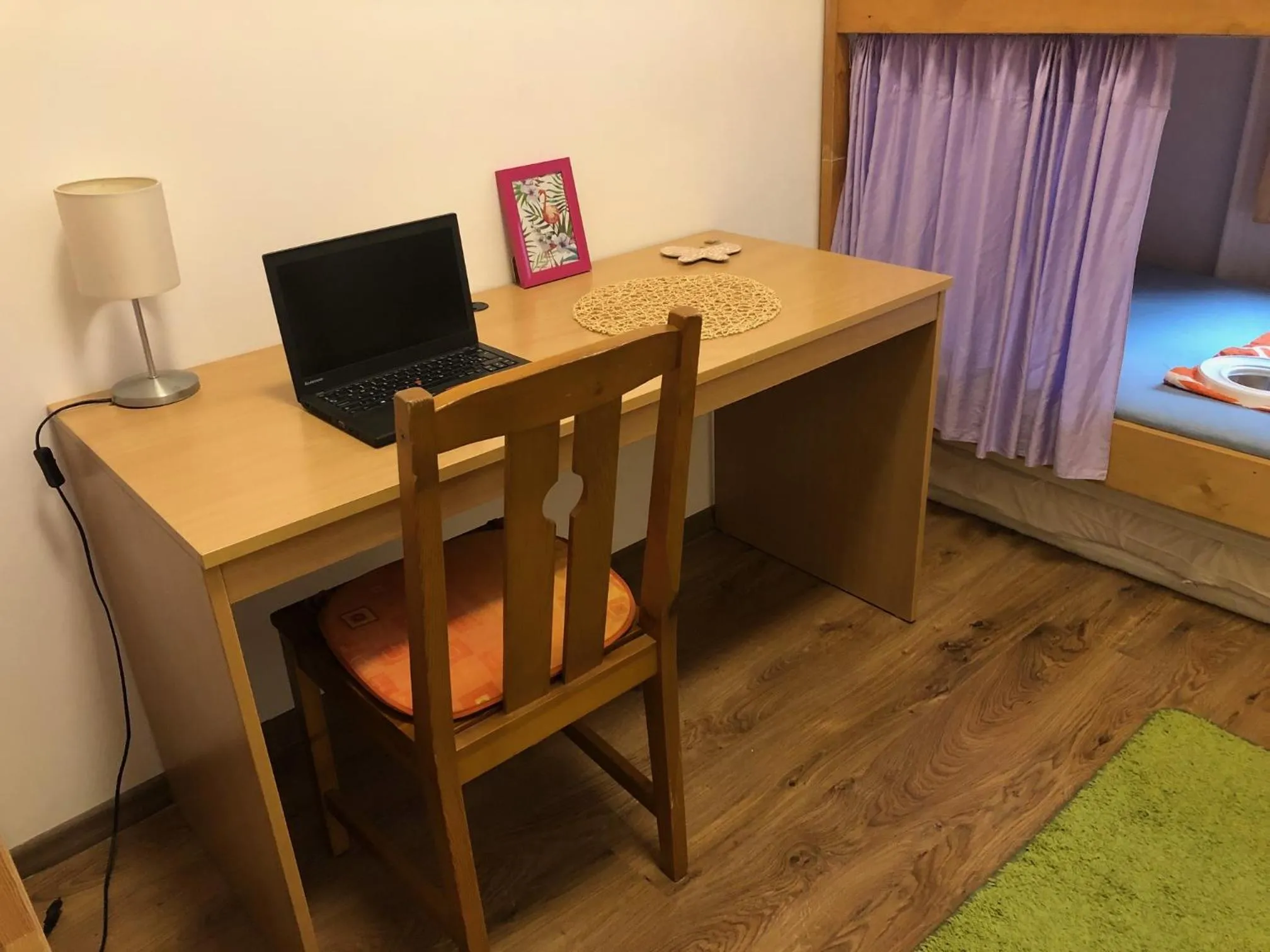 hair dresser in Zen Hostel by Central Market