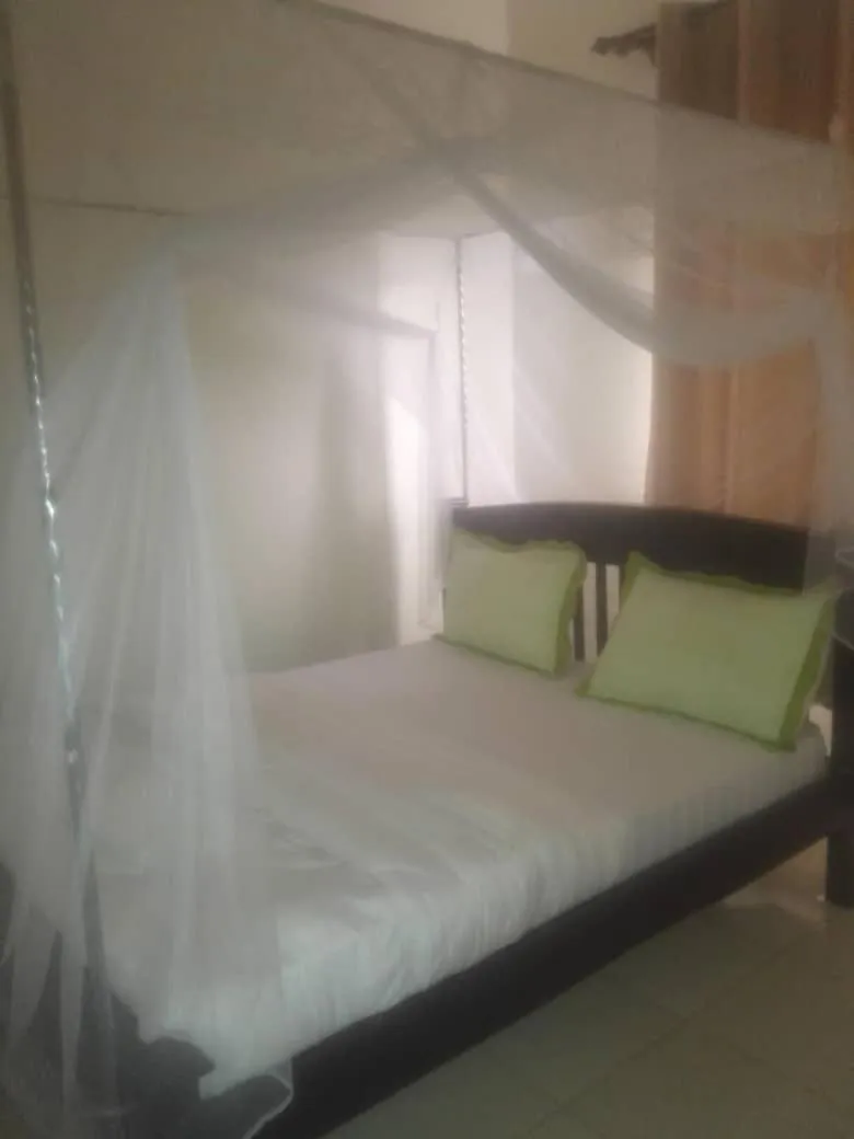 Bedroom, Bed in Coffee Tourist Motel