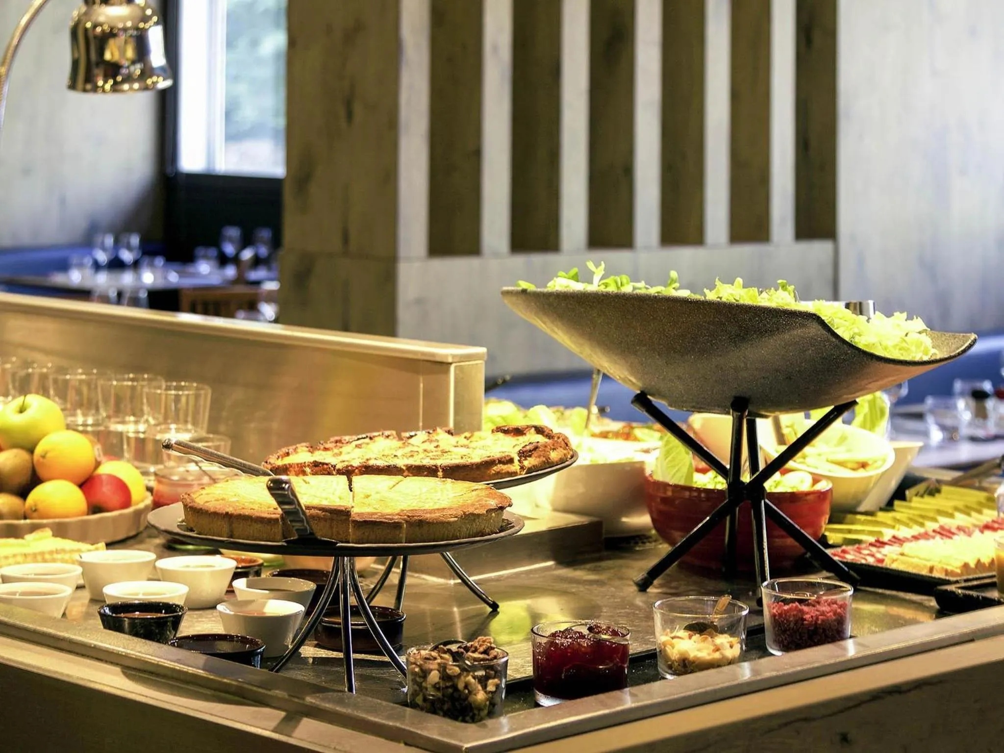 Restaurant/places to eat in ibis Paris Porte d'Italie