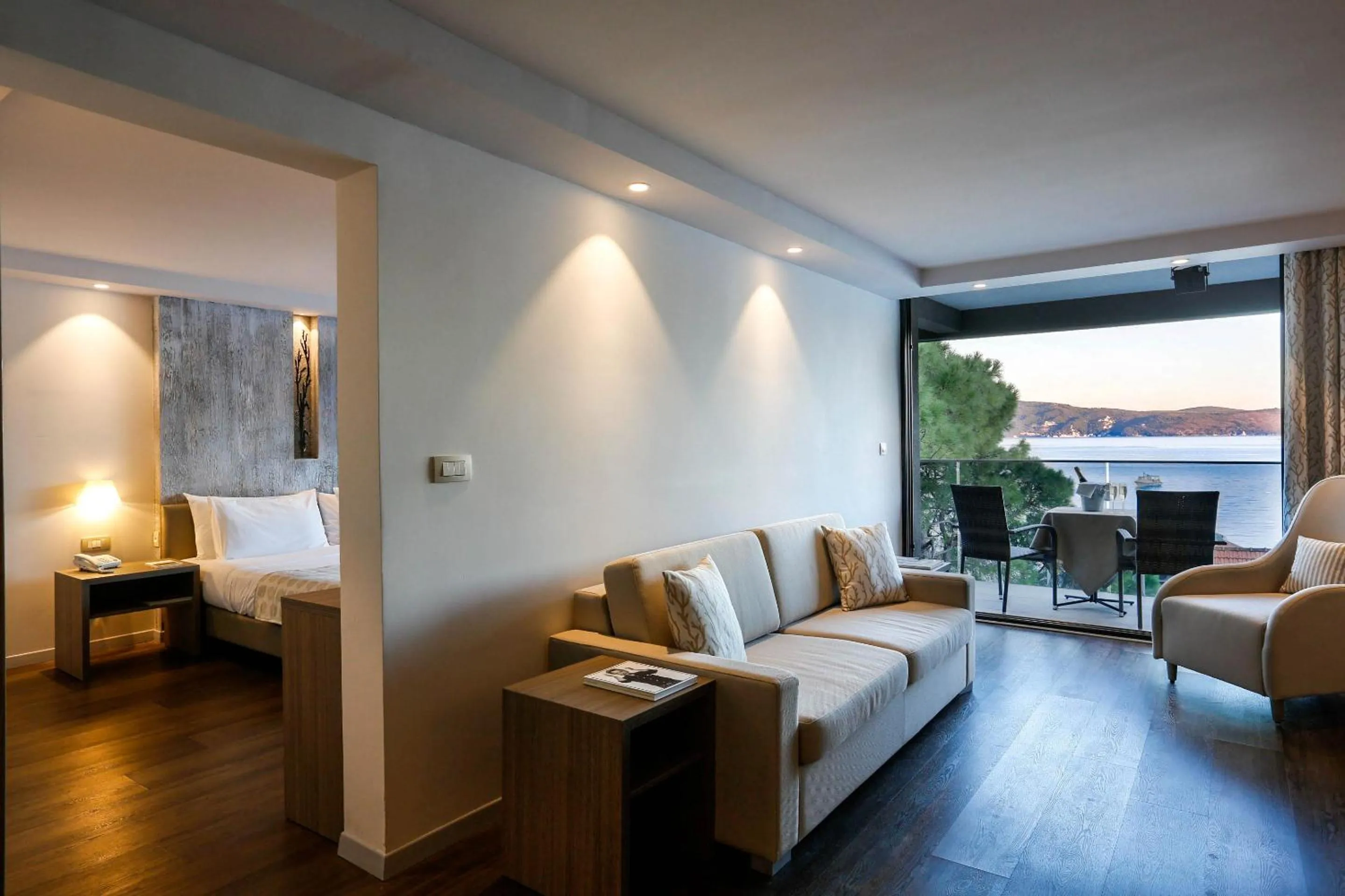 Seating area in Palmon Bay Hotel & Spa