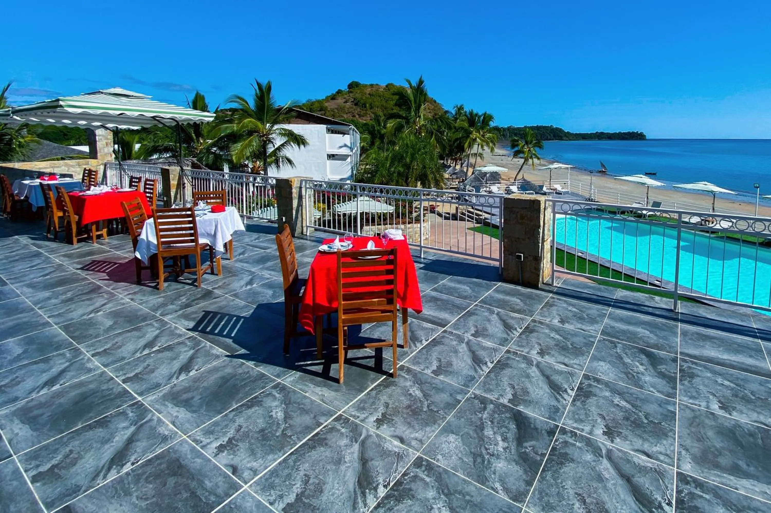 Restaurant/places to eat in Orangea Beach Resort