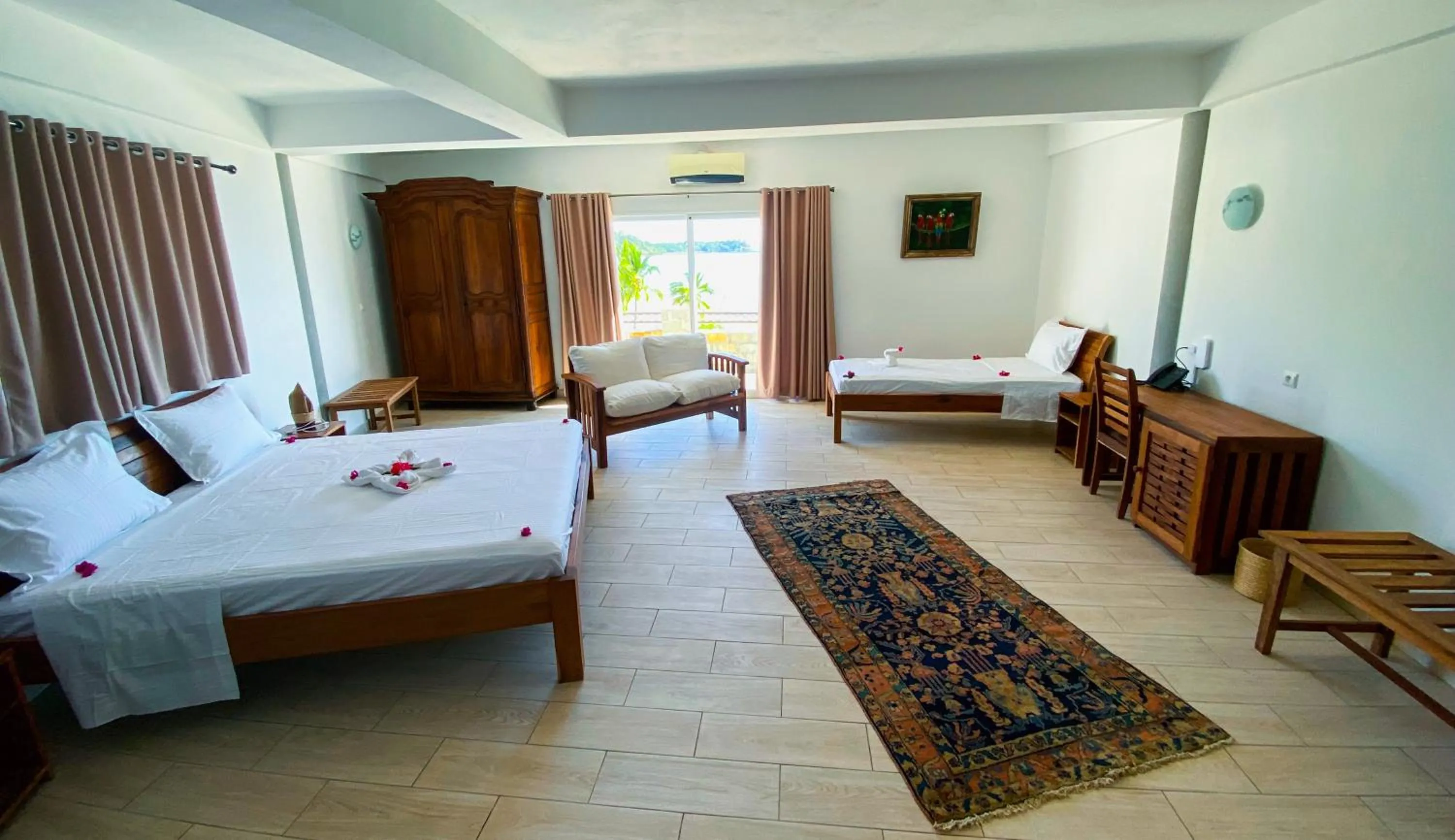 Photo of the whole room, Bed in Orangea Beach Resort