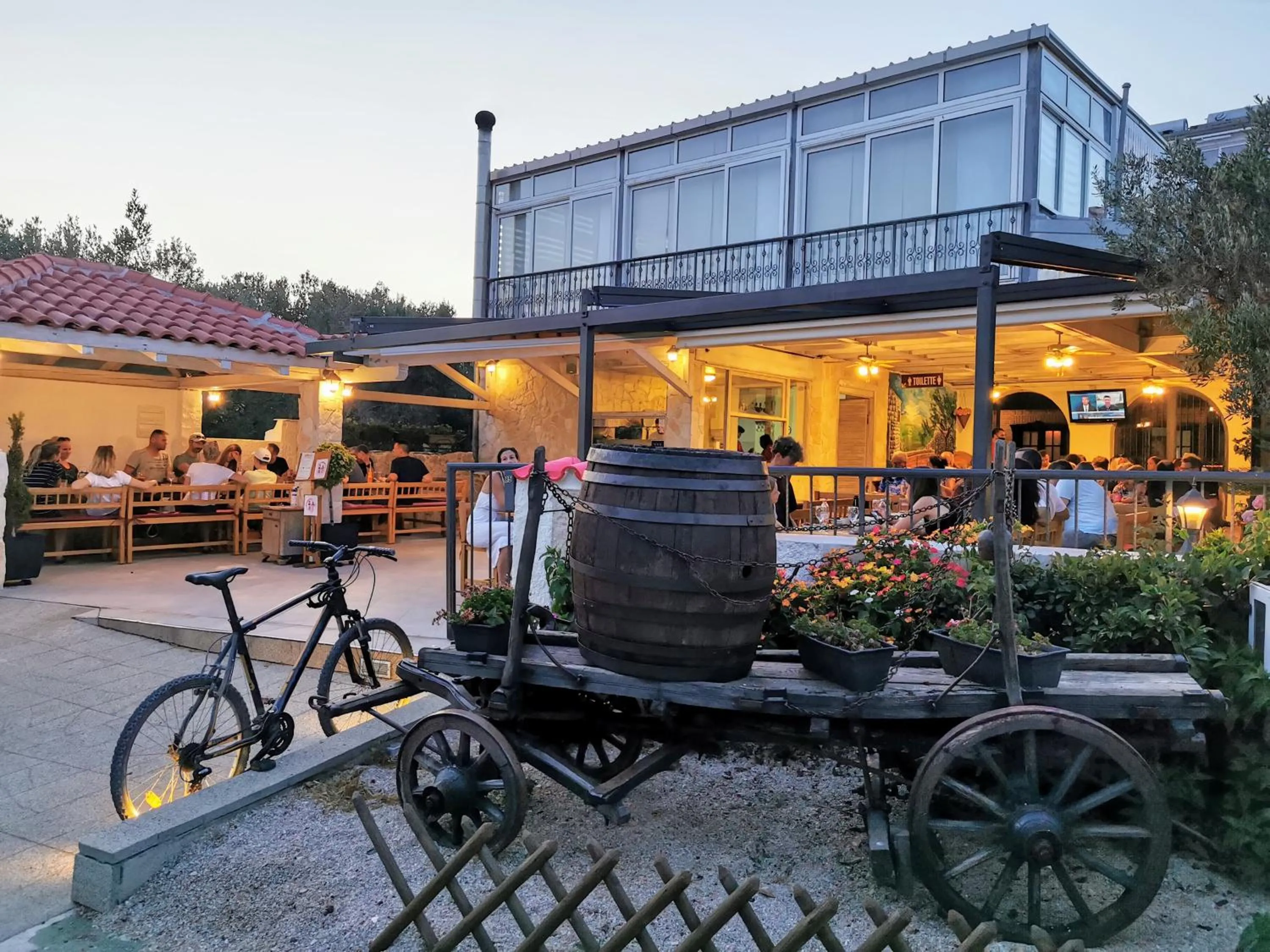 Property building in Pansion Karoca