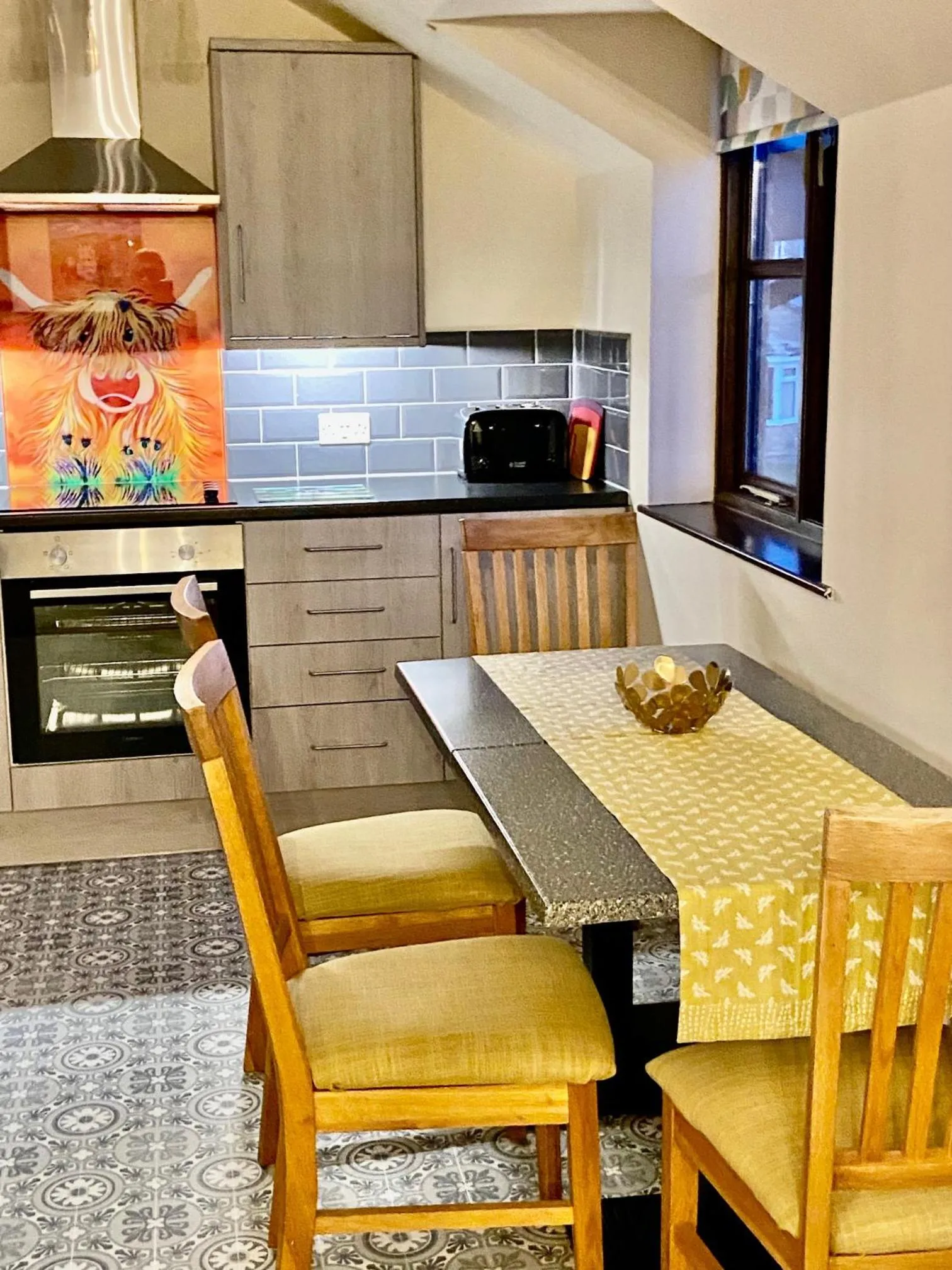 Kitchen or kitchenette in Oaklodge House