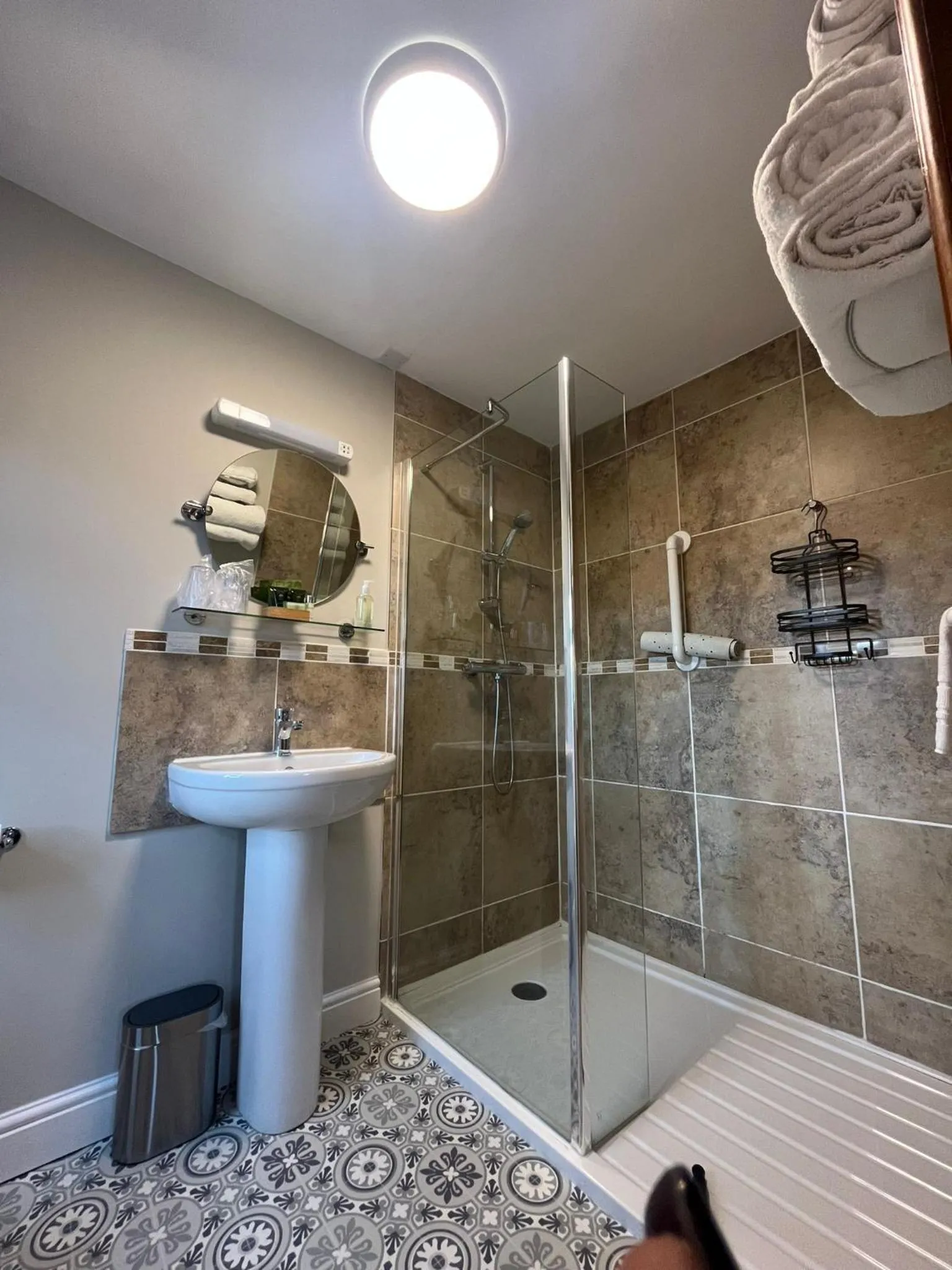 Shower in Oaklodge House