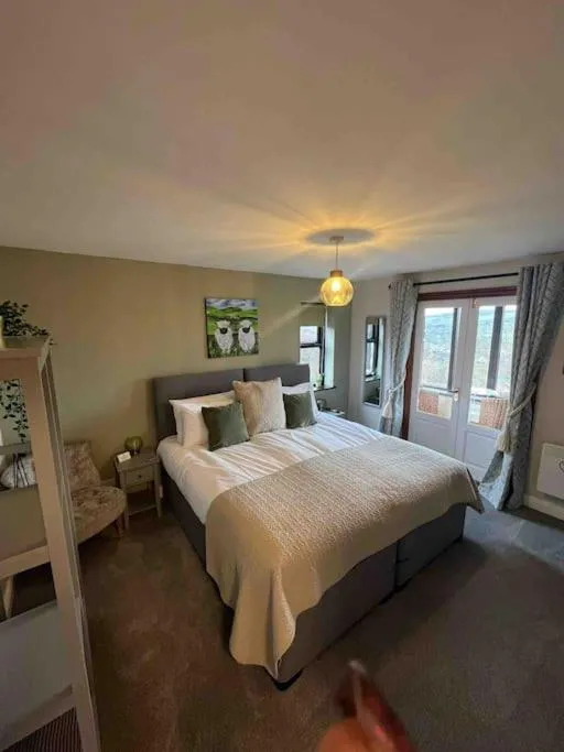 Bed in Oaklodge House