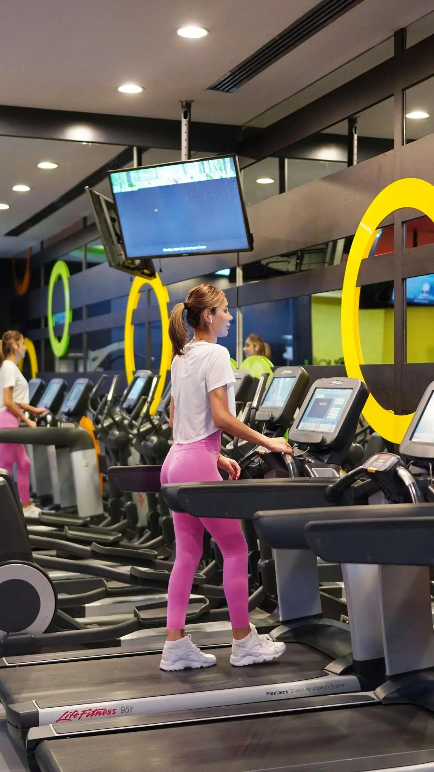 Fitness centre/facilities in Radisson Blu Hotel Istanbul Pera Fitness centre/facilities in Radisson Blu Hotel Istanbul Pera