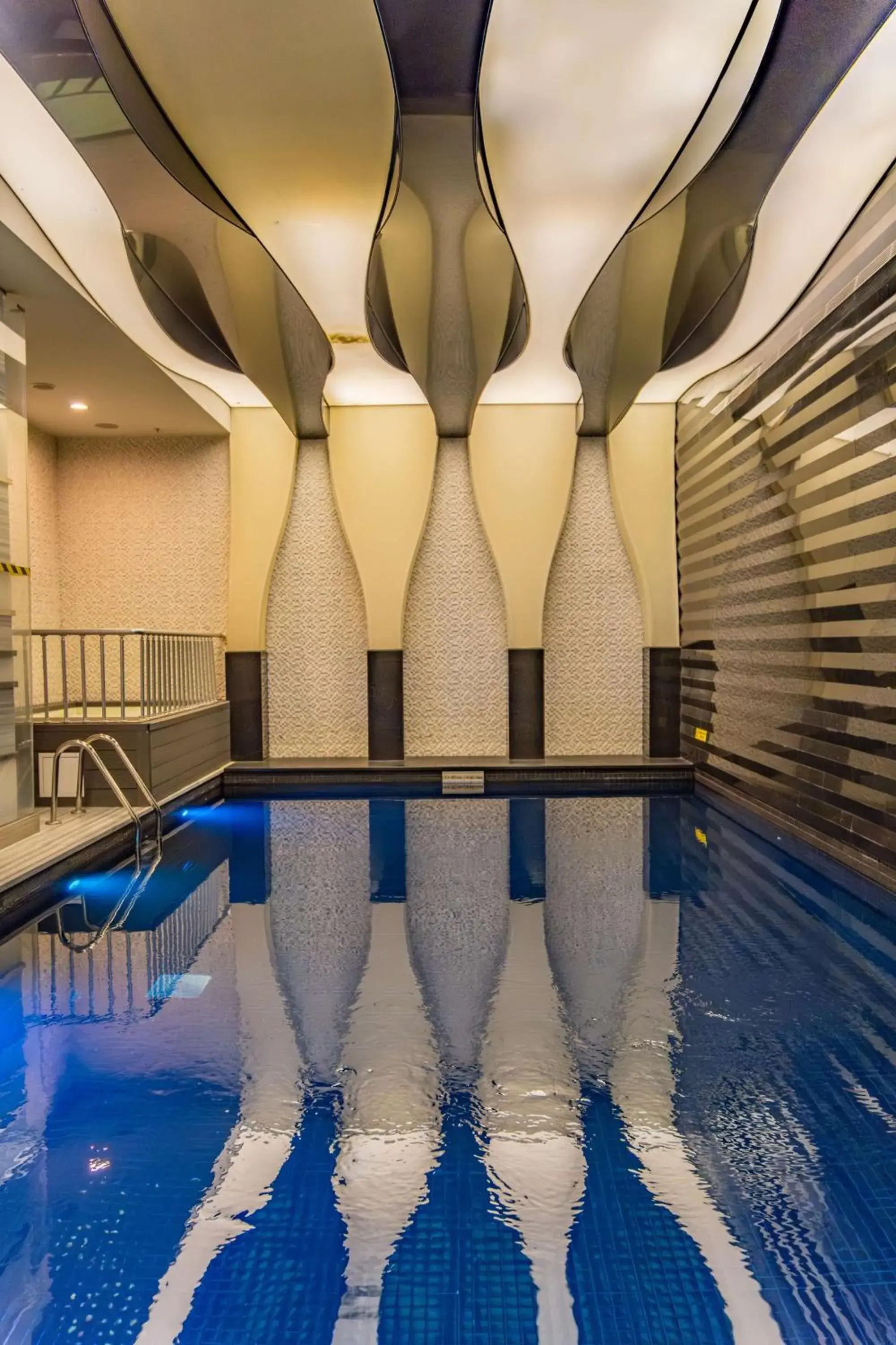 Pool view in Radisson Blu Hotel Istanbul Pera Pool view in Radisson Blu Hotel Istanbul Pera