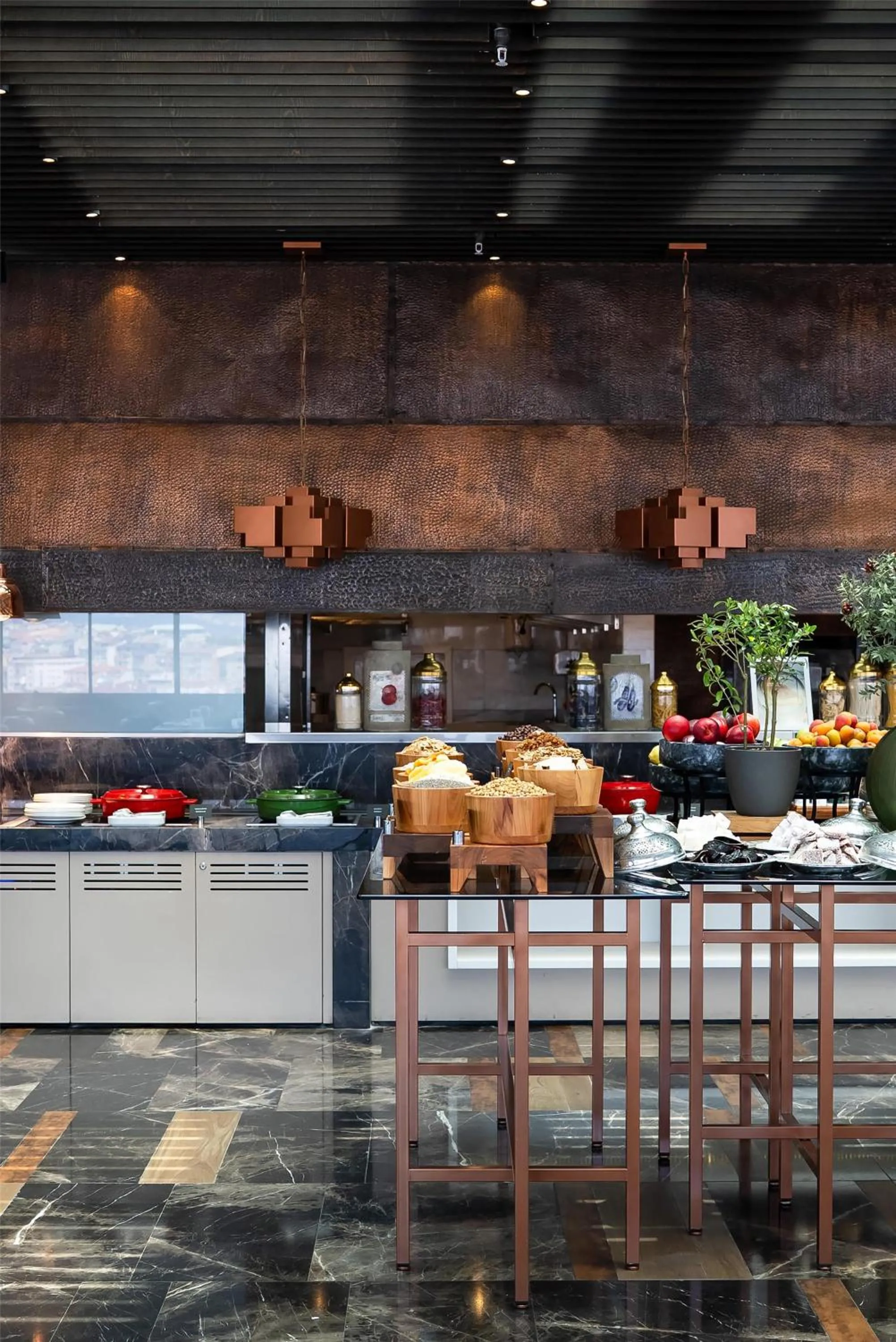 Restaurant/places to eat in Radisson Blu Hotel Istanbul Pera