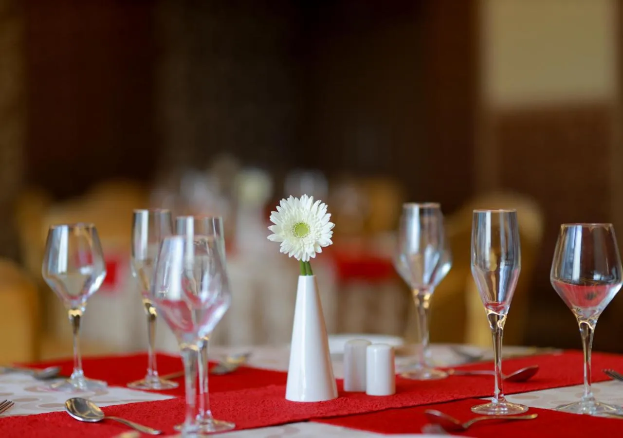 Banquet/Function facilities in E Hotel
