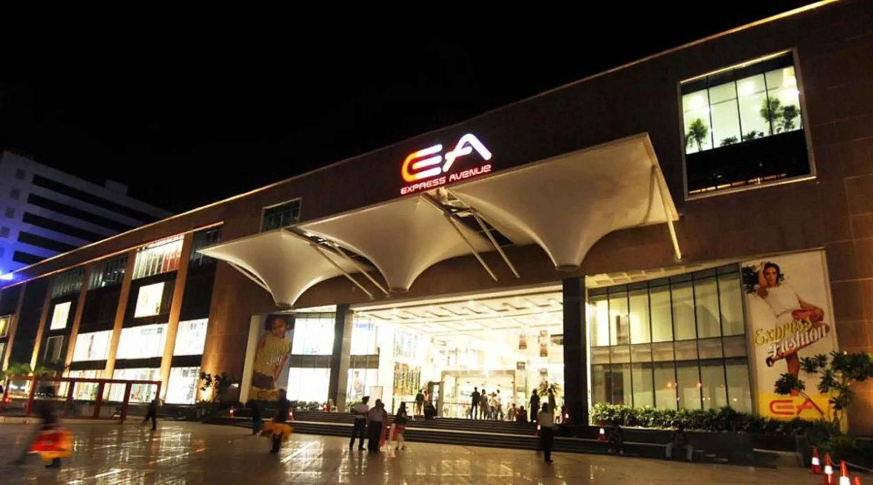 Restaurant/places to eat in E Hotel Restaurant/places to eat in E Hotel