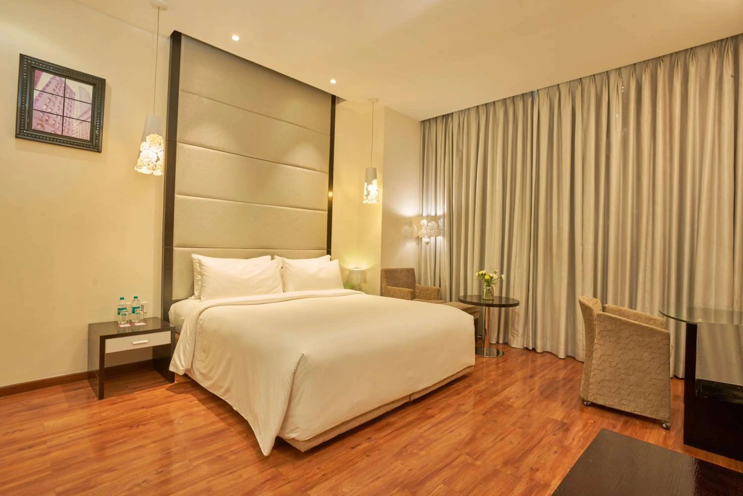 Bedroom, Bed in E Hotel