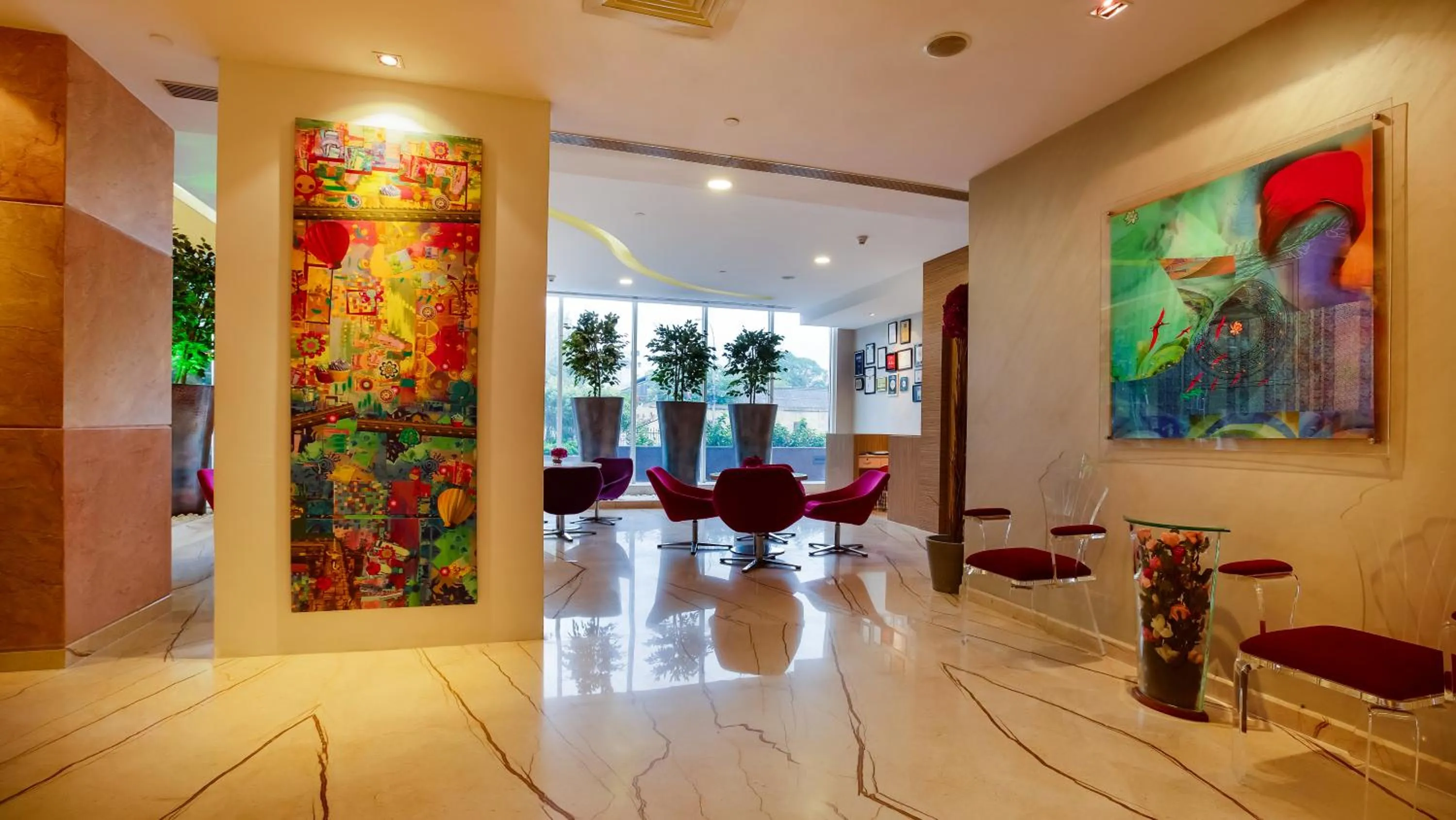 Lobby or reception in E Hotel