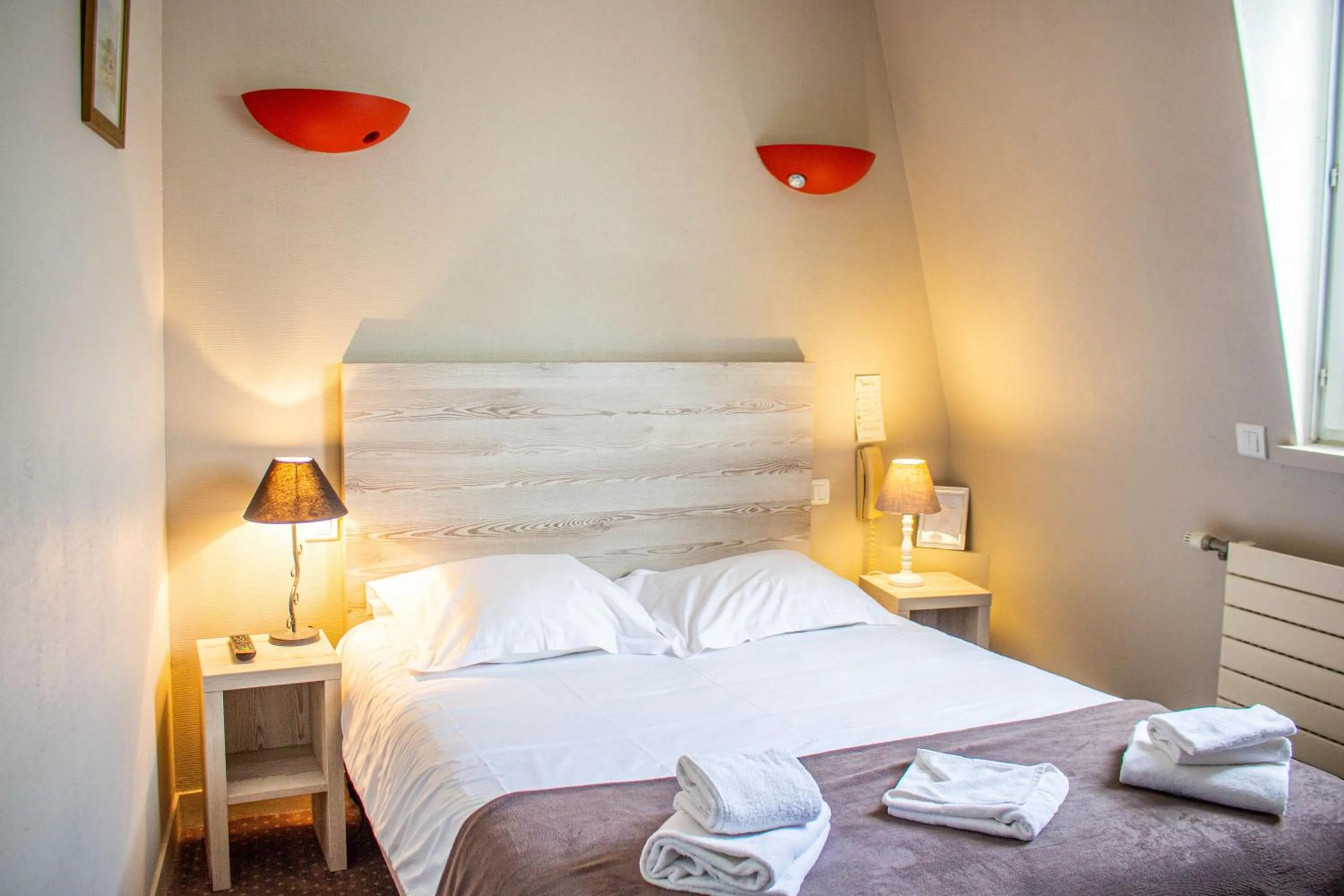 Bed in Hotel du Port et des Bains