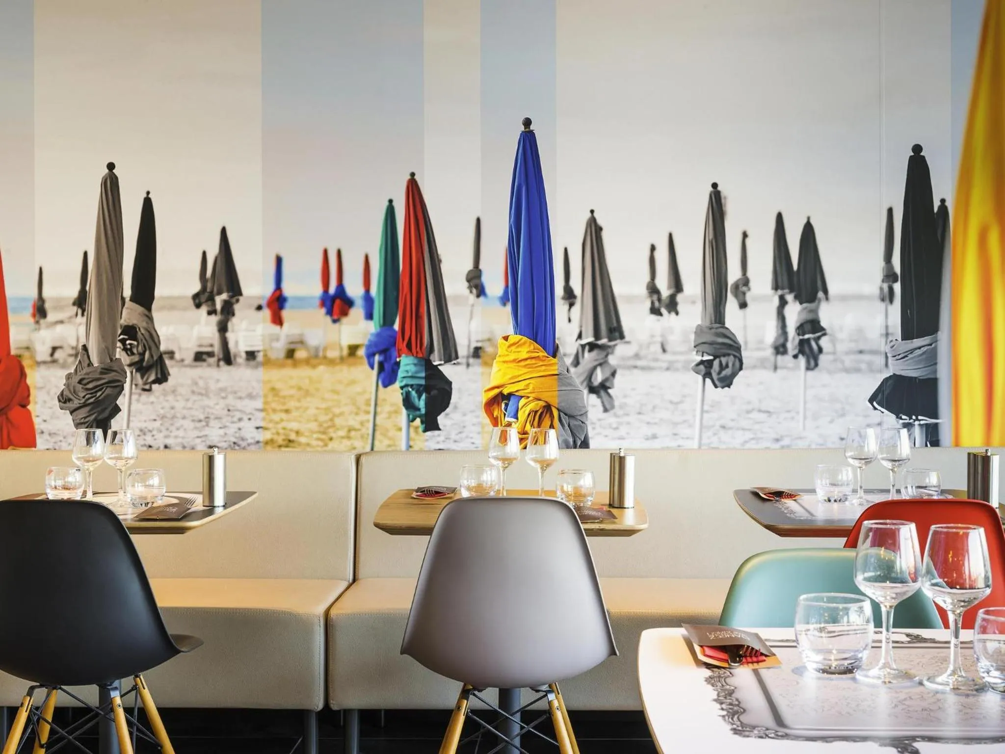 Restaurant/places to eat in ibis Deauville Centre