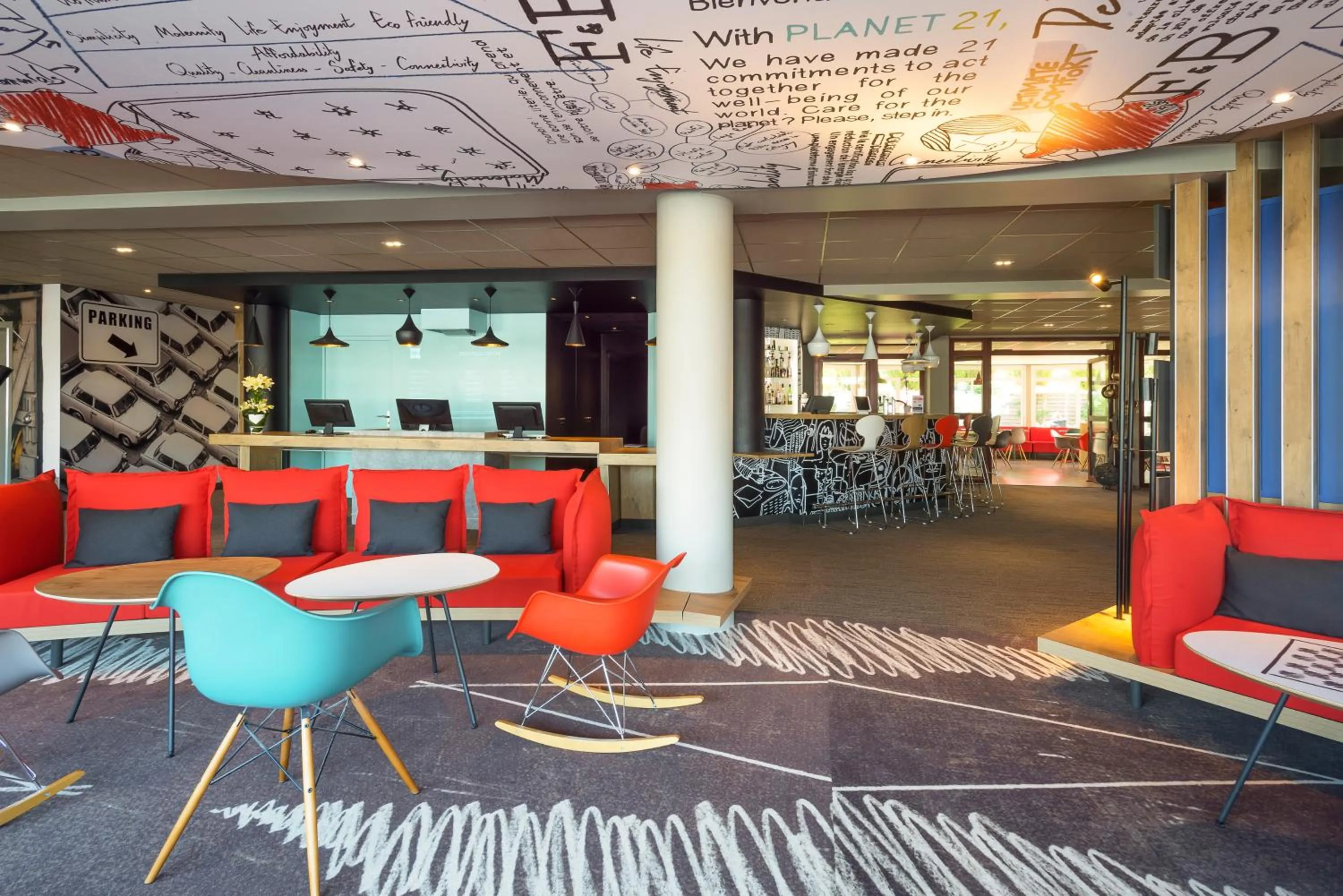 Communal lounge/ TV room in ibis Deauville Centre