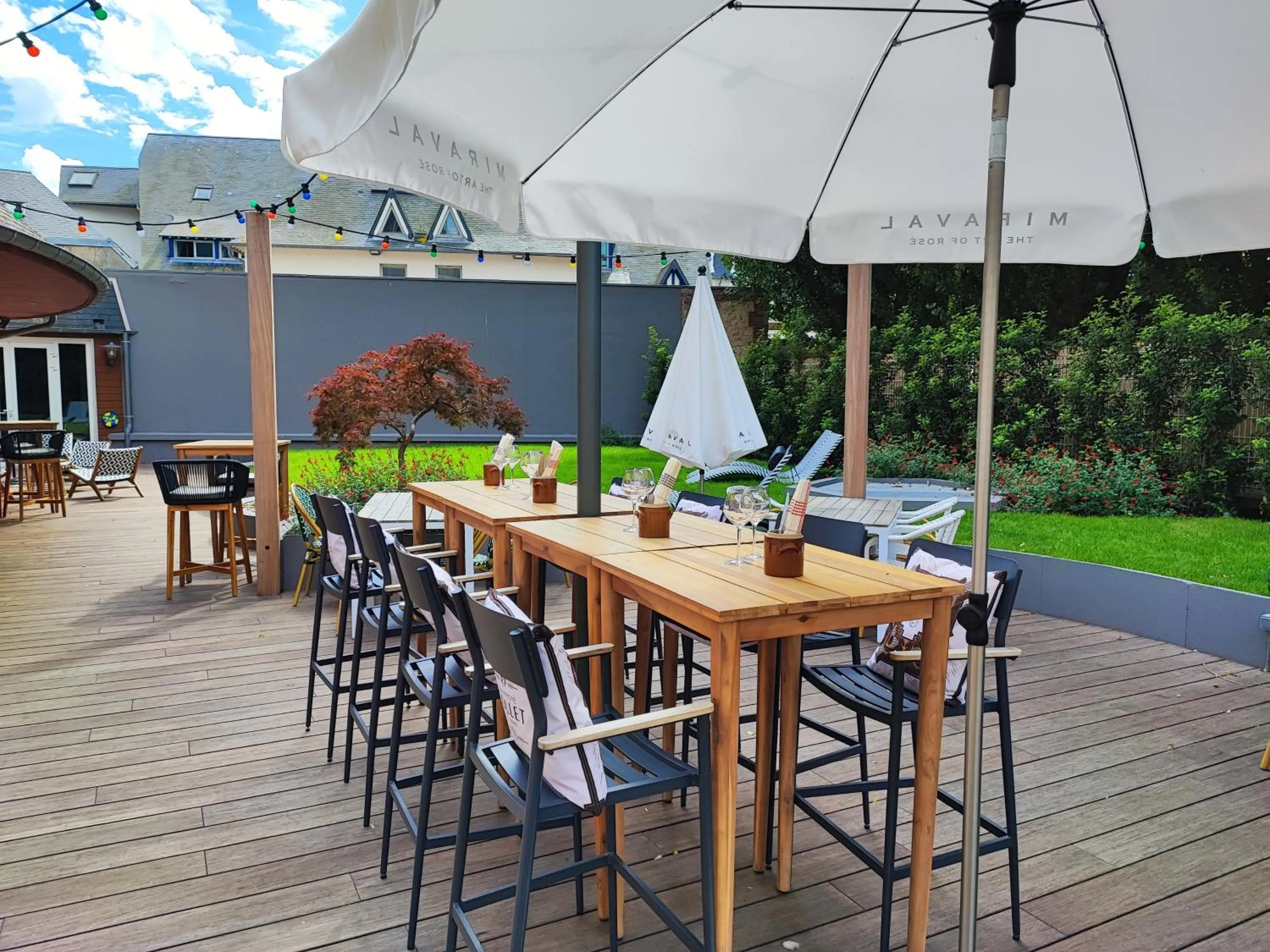 Balcony/Terrace in ibis Deauville Centre