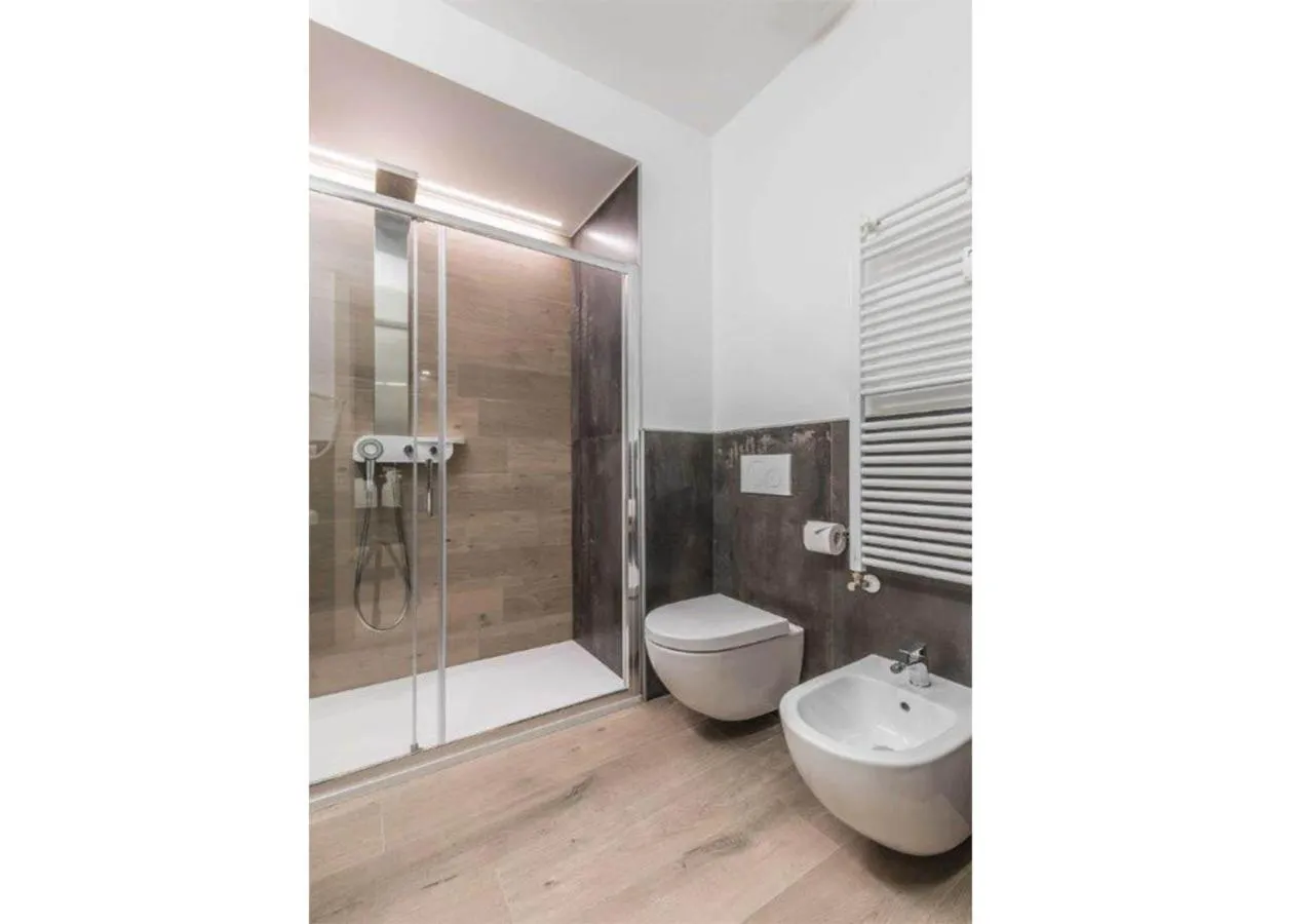 Bathroom in Astoria Deluxe rooms