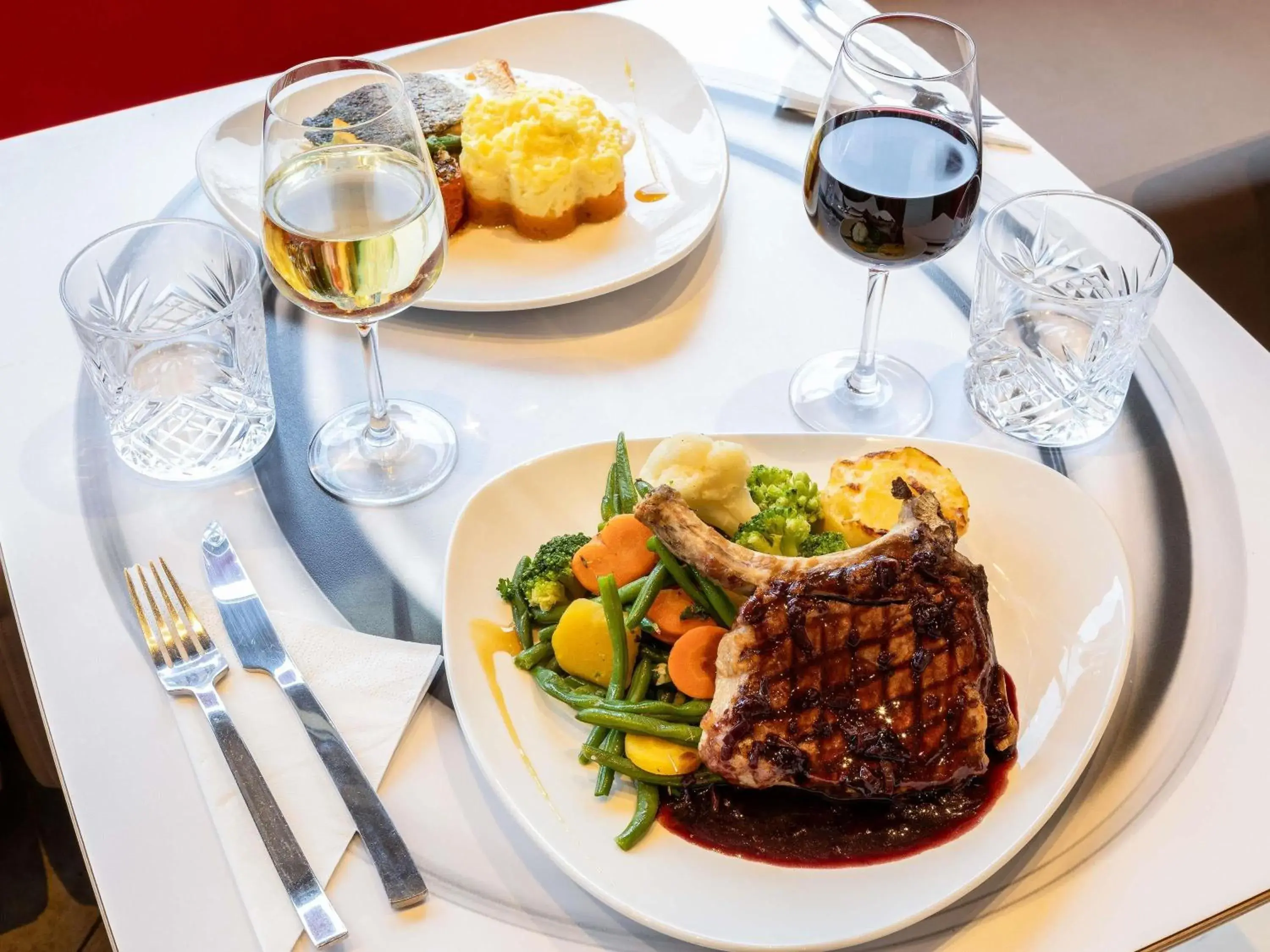 Property building in ibis Chalons en Champagne Property building in ibis Chalons en Champagne