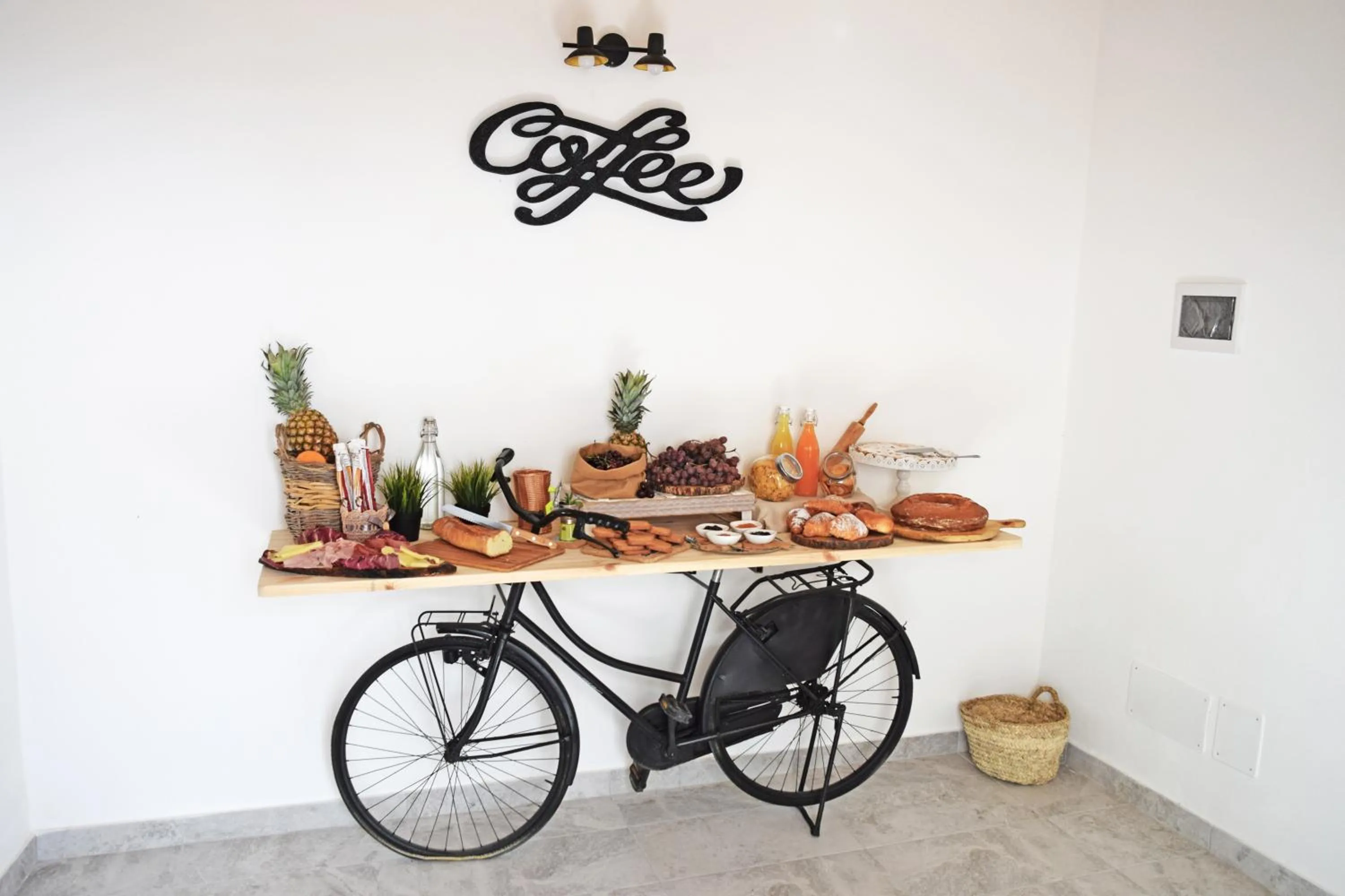 Food and drinks in Antico Borgo dei Templi