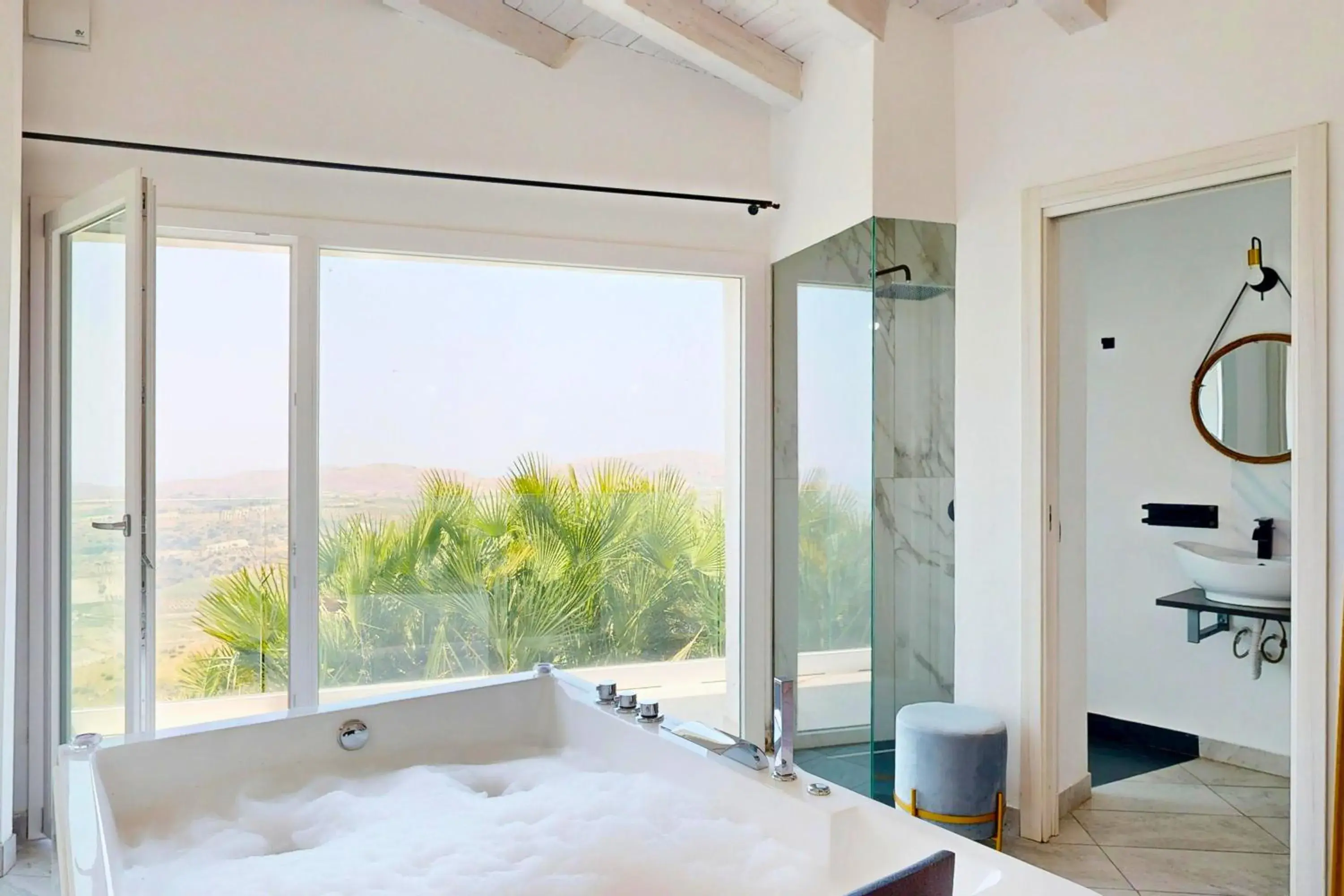 King Room with Spa Bath in Antico Borgo dei Templi King Room with Spa Bath in Antico Borgo dei Templi