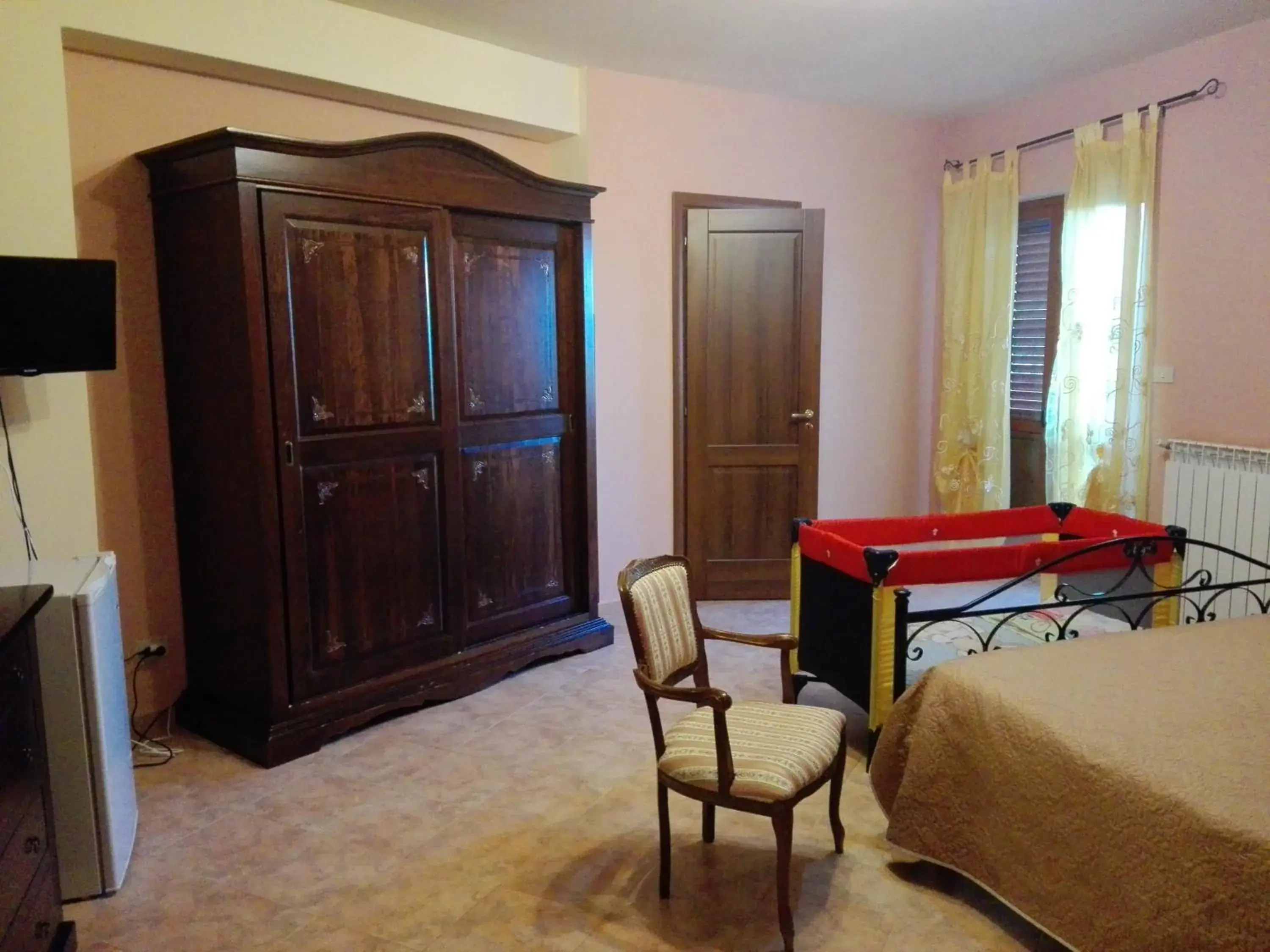 Deluxe Double or Twin Room with Mountain View in B&B Francesca Deluxe Double or Twin Room with Mountain View in B&B Francesca