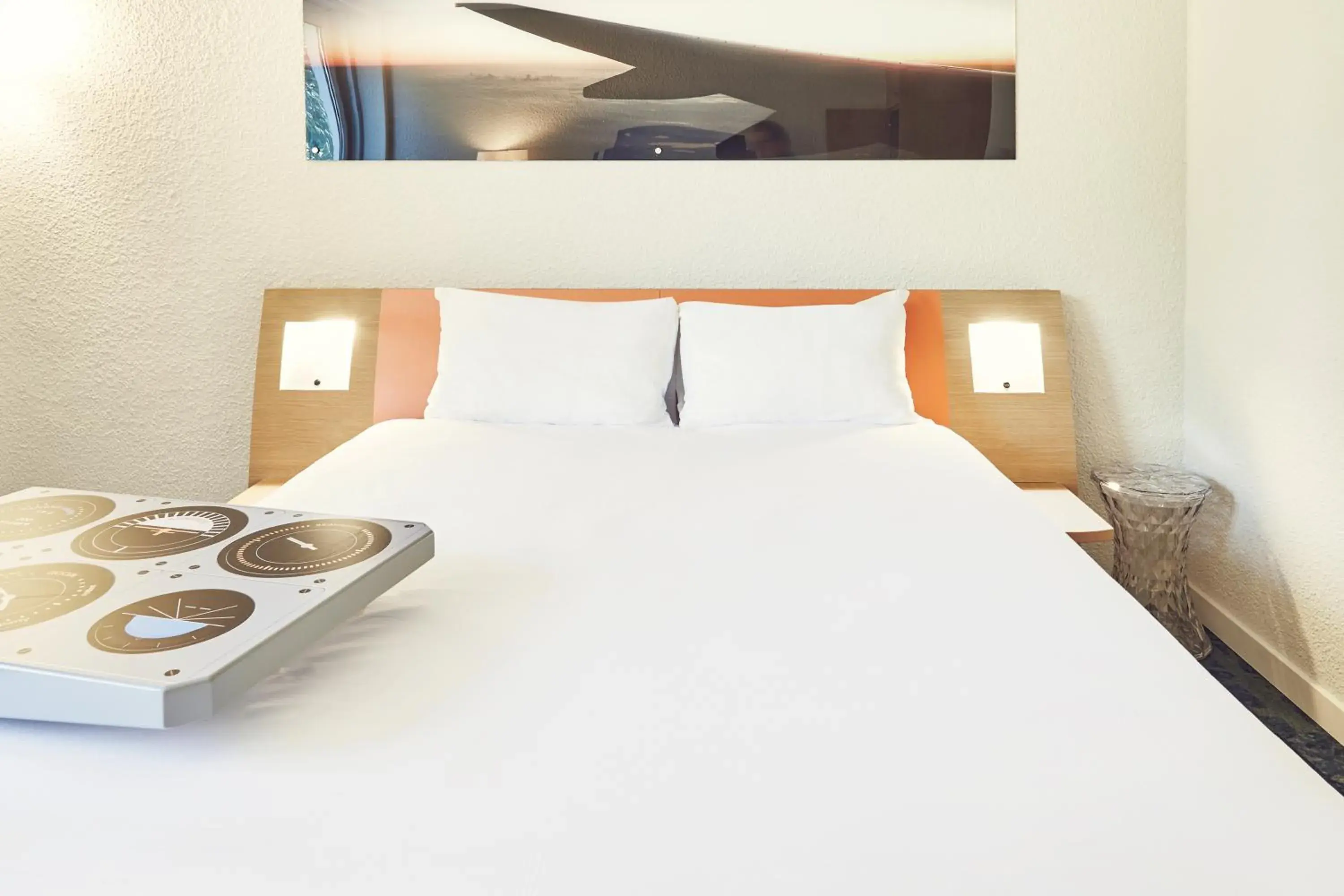 Bedroom, Bed in ibis Styles Marseille Aéroport Bedroom, Bed in ibis Styles Marseille Aéroport